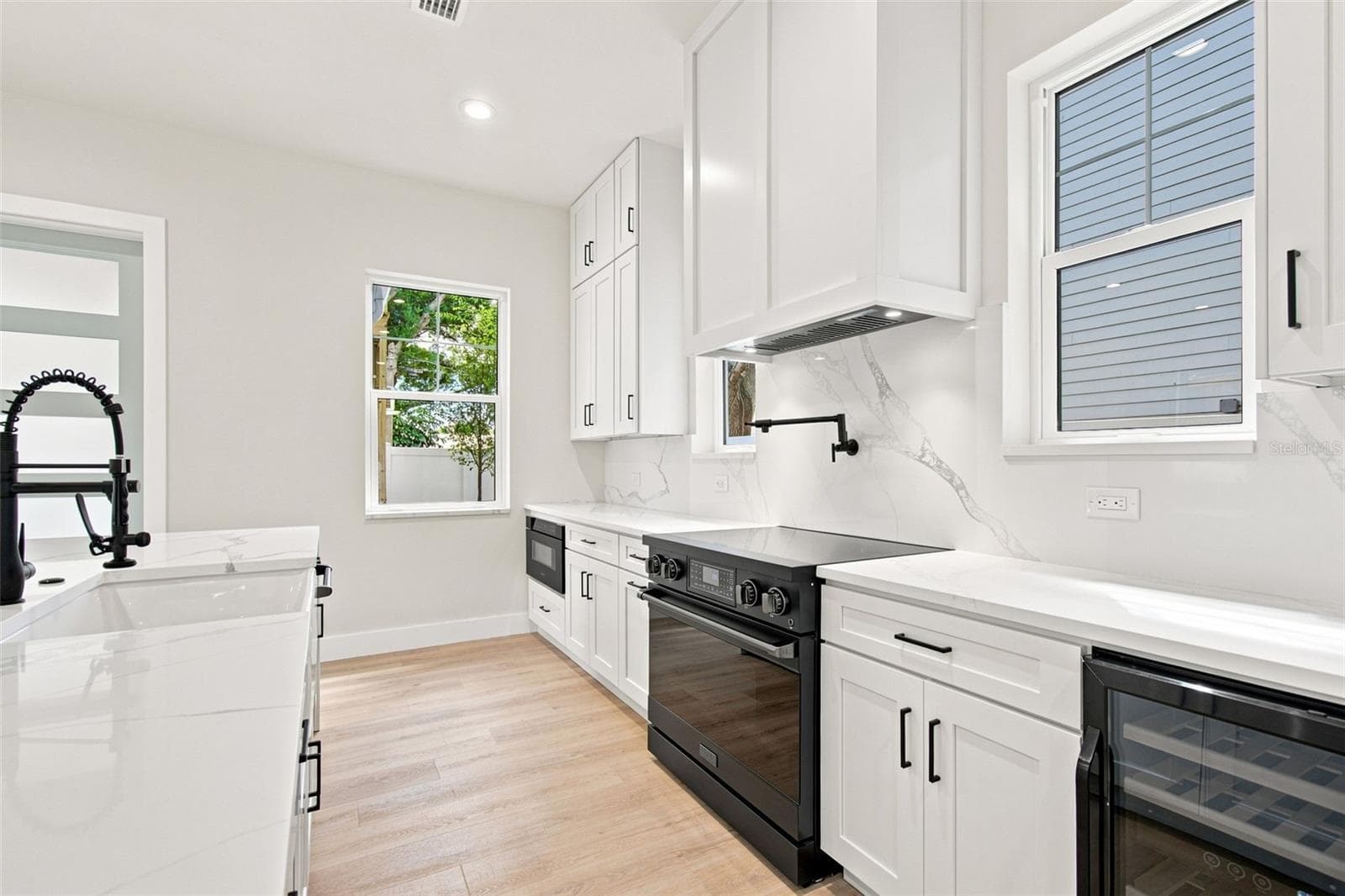 Single Family Residence at 5310 7TH AVE N, ST PETERSBURG, photo 17 of 96