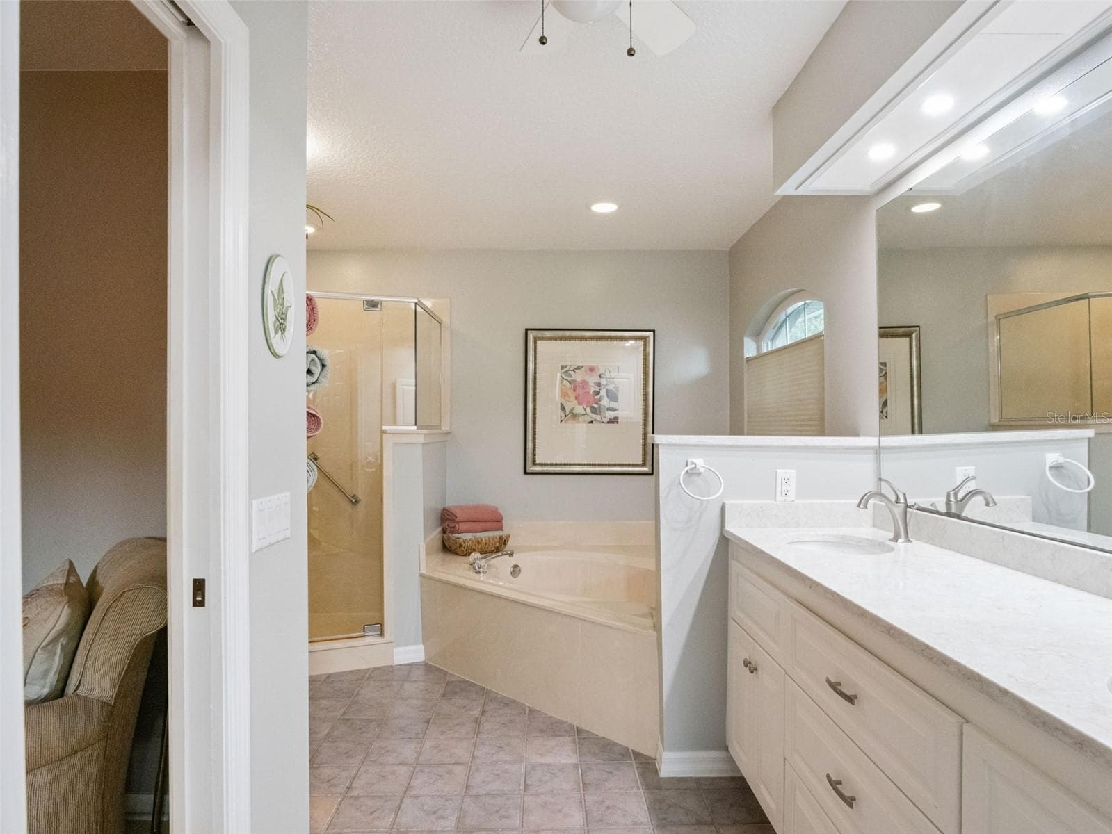 Single Family Residence at 21142 EDINBOROUGH PL, LEESBURG, photo 21 of 65