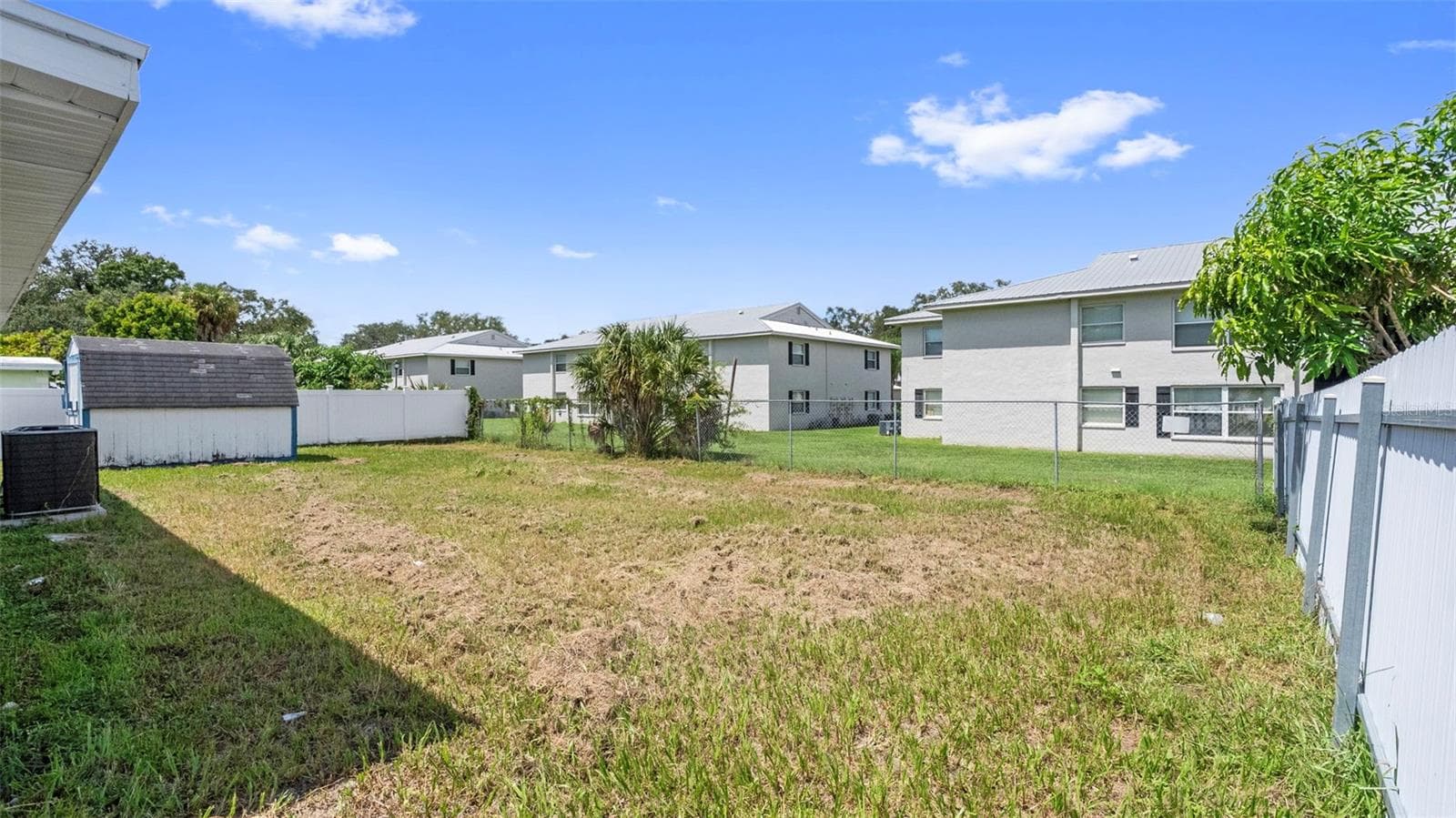 Single Family Residence at 7710 CORAL VINE LN, TAMPA, photo 34 of 39