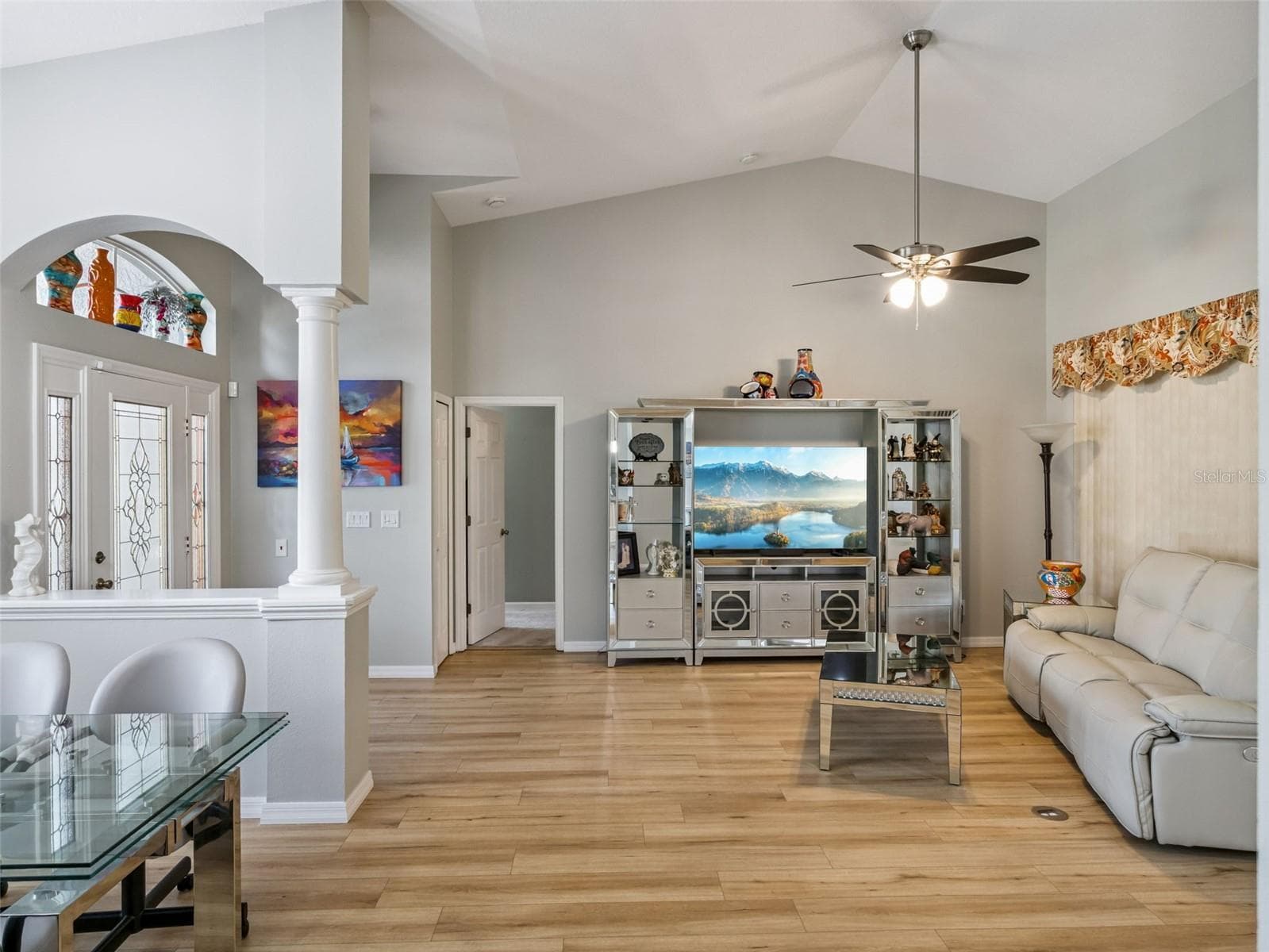 Single Family Residence at 5602 SQUIRES DR, LEESBURG, photo 5 of 60