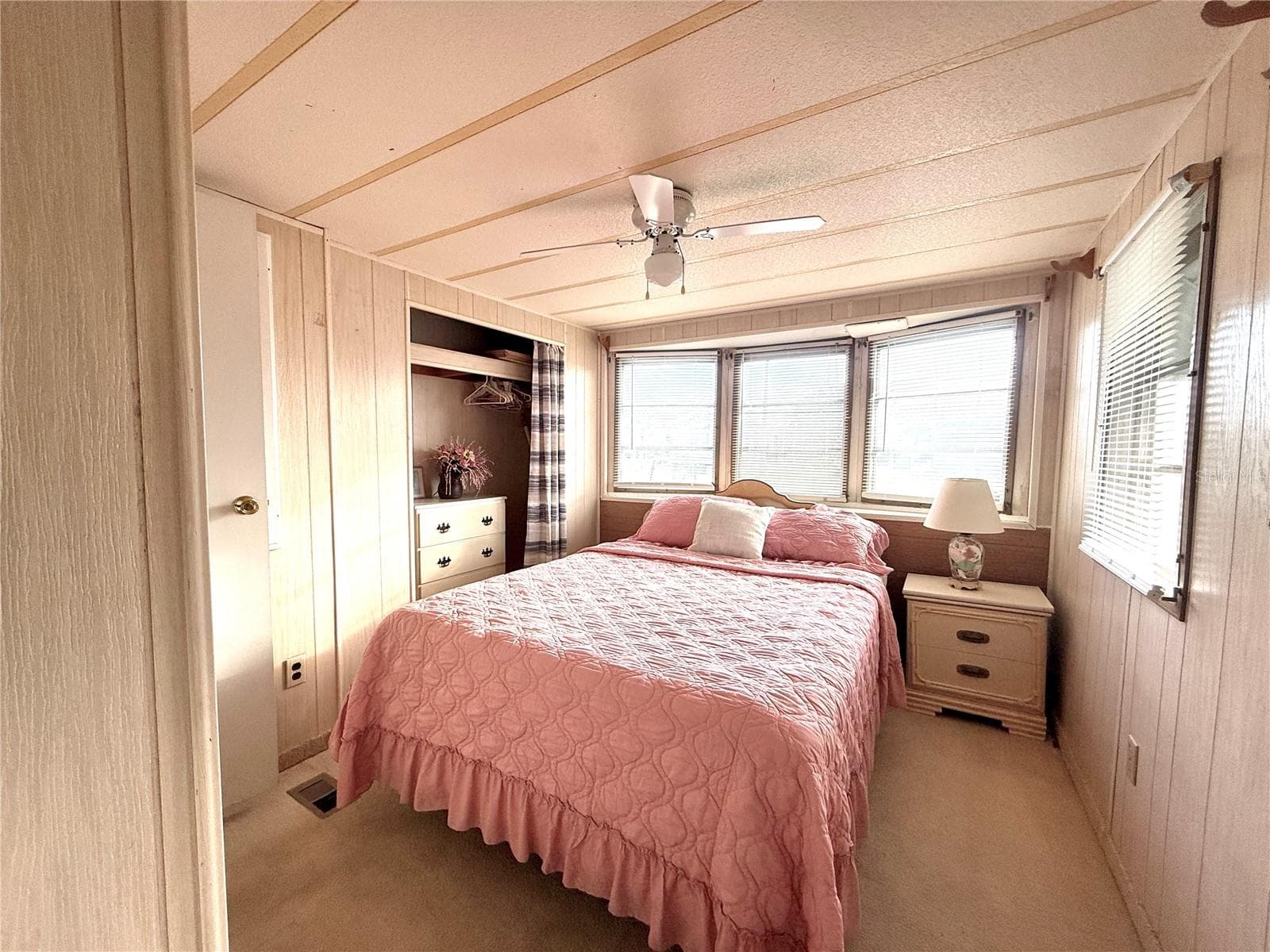 Mobile Home at 116 W SAINT JOHNS WAY, APOLLO BEACH, photo 9 of 24
