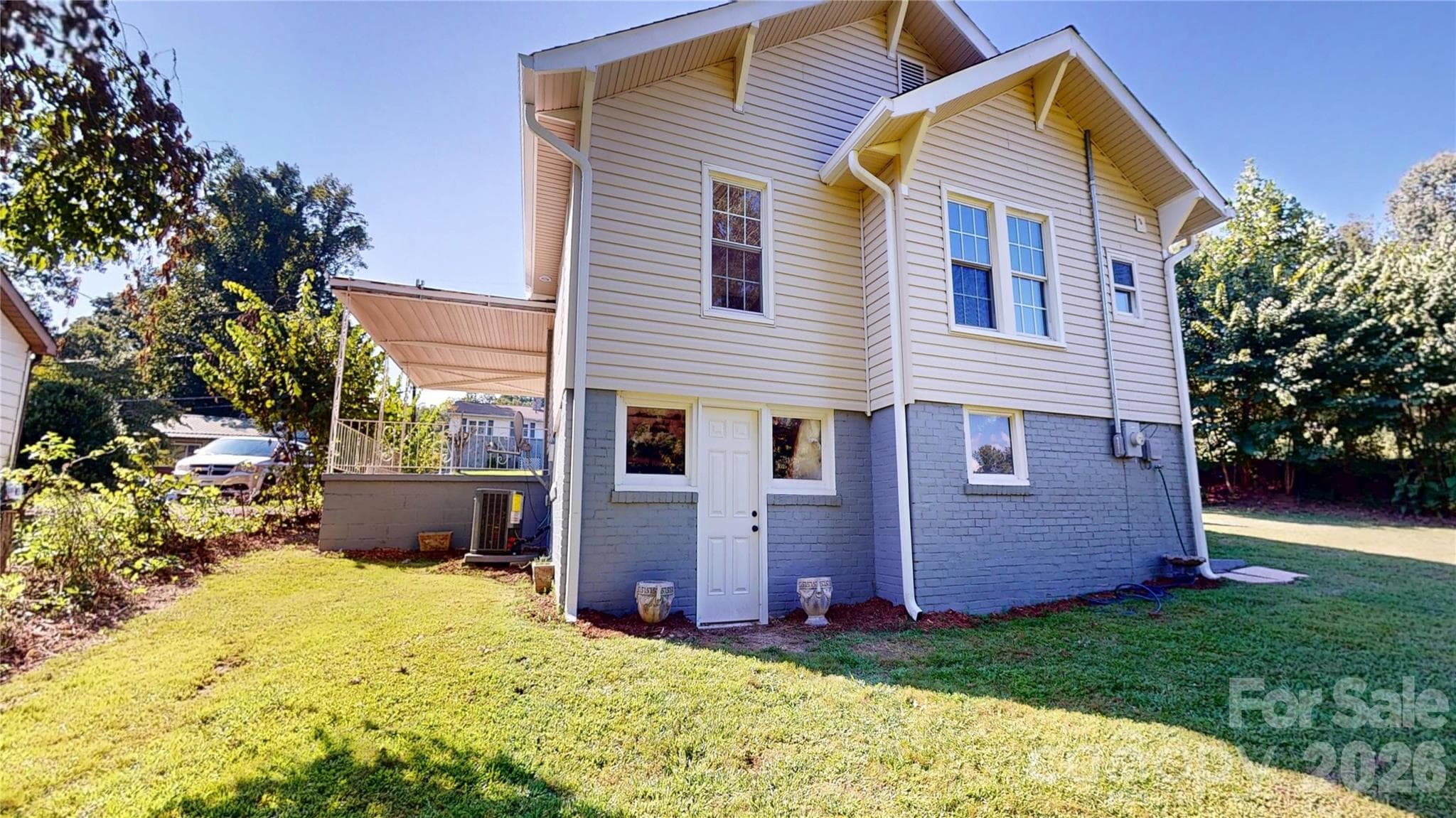 Single Family Residence at 346 Park Avenue, Marion, photo 4 of 48