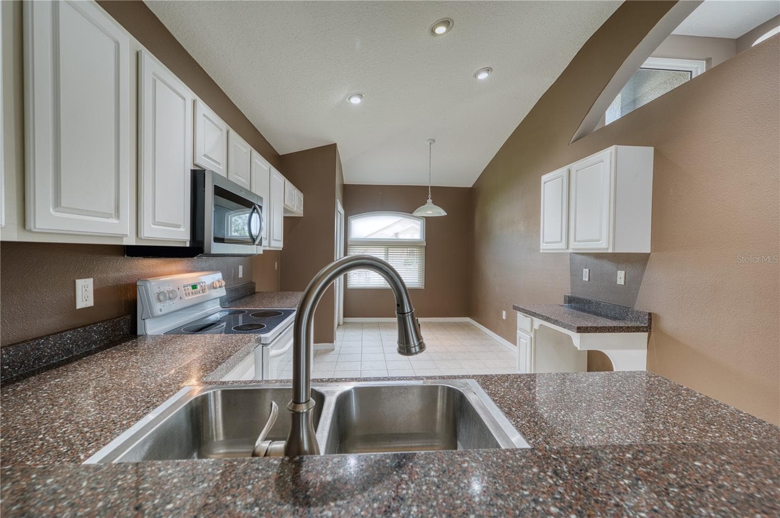 Single Family Residence at 8392 E 47TH ST CIR, PALMETTO, photo 12 of 44