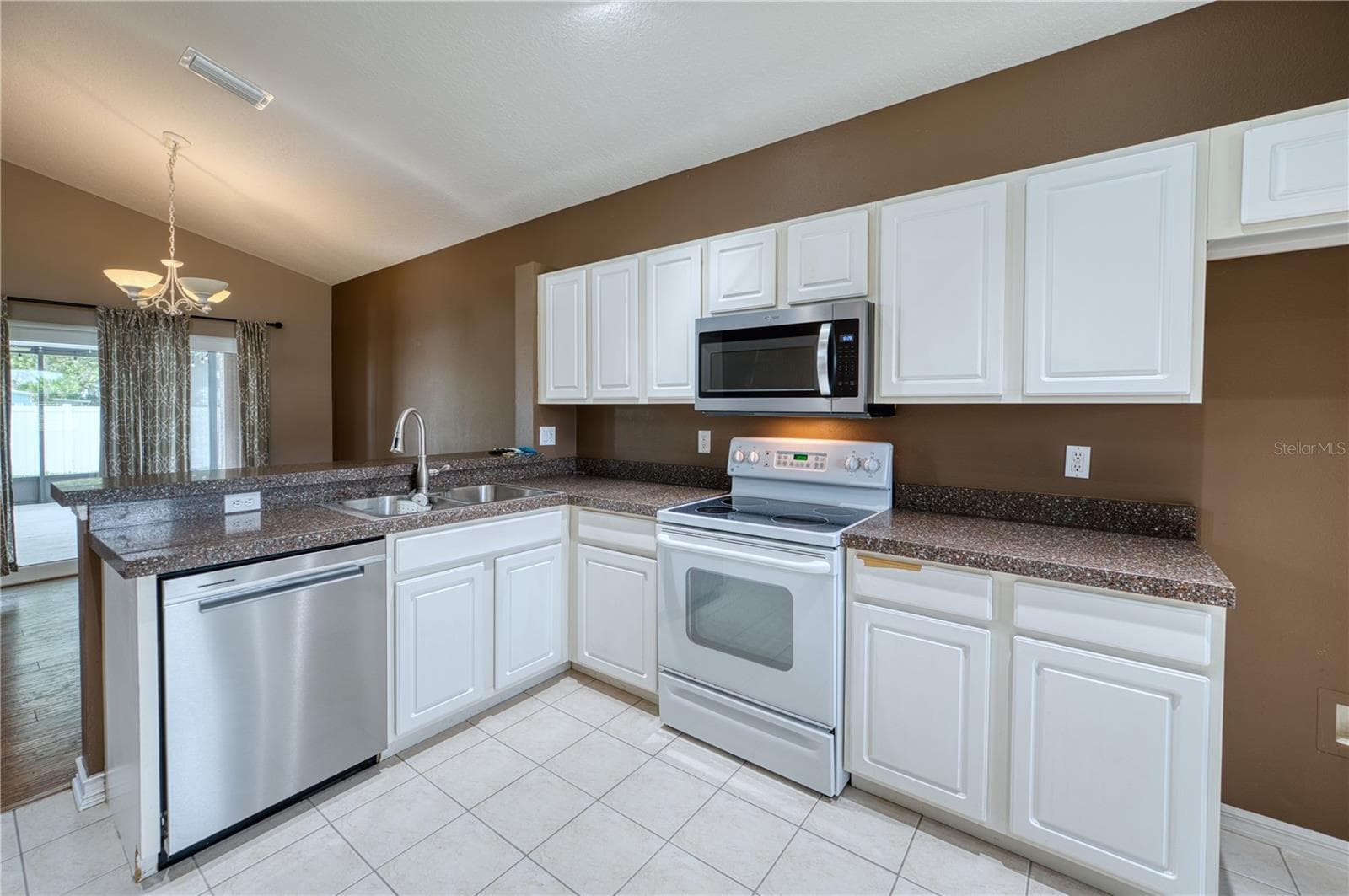 Single Family Residence at 8392 E 47TH ST CIR, PALMETTO, photo 14 of 44