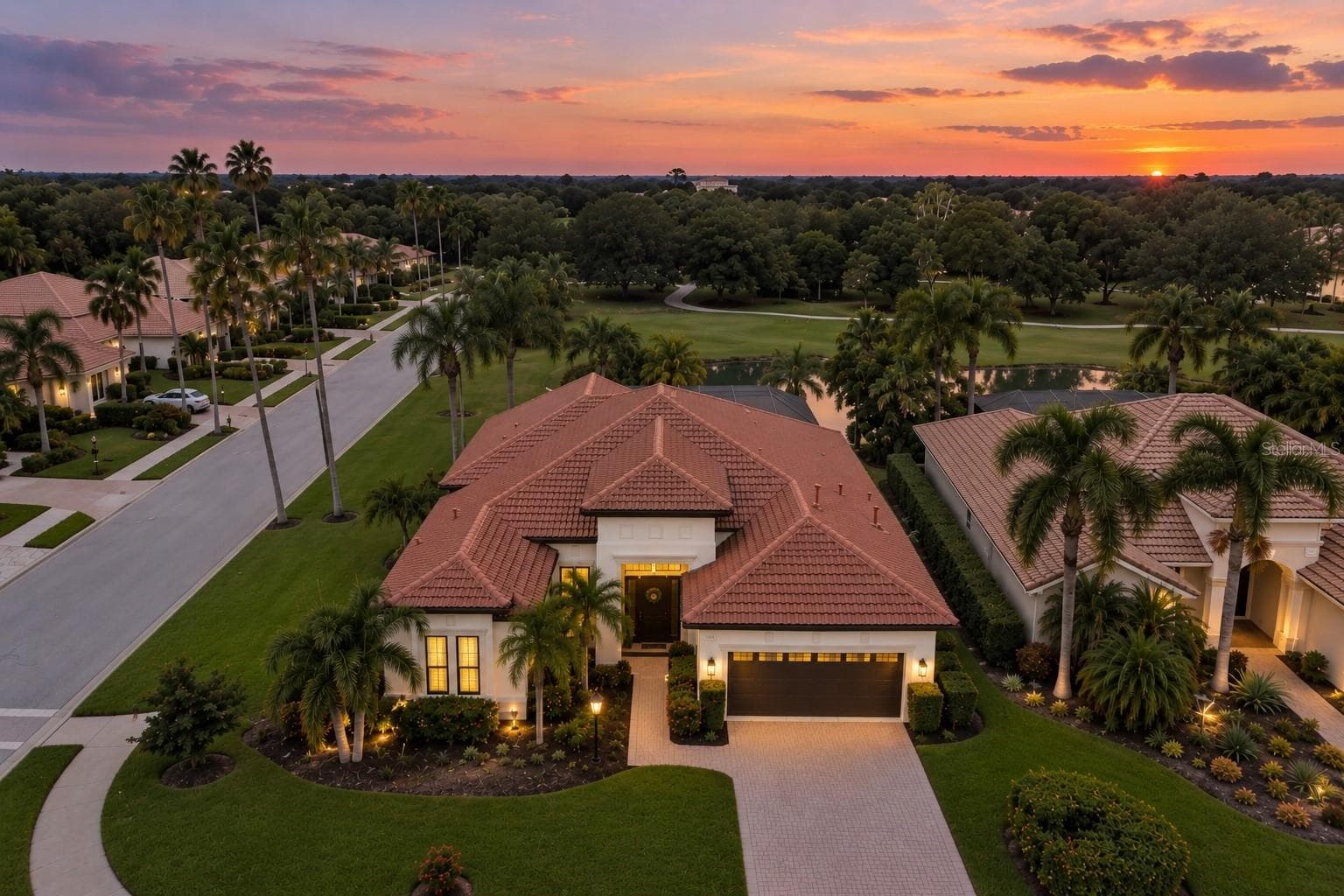Lake and golf course views - 13994 SIENA LOOP, LAKEWOOD RANCH