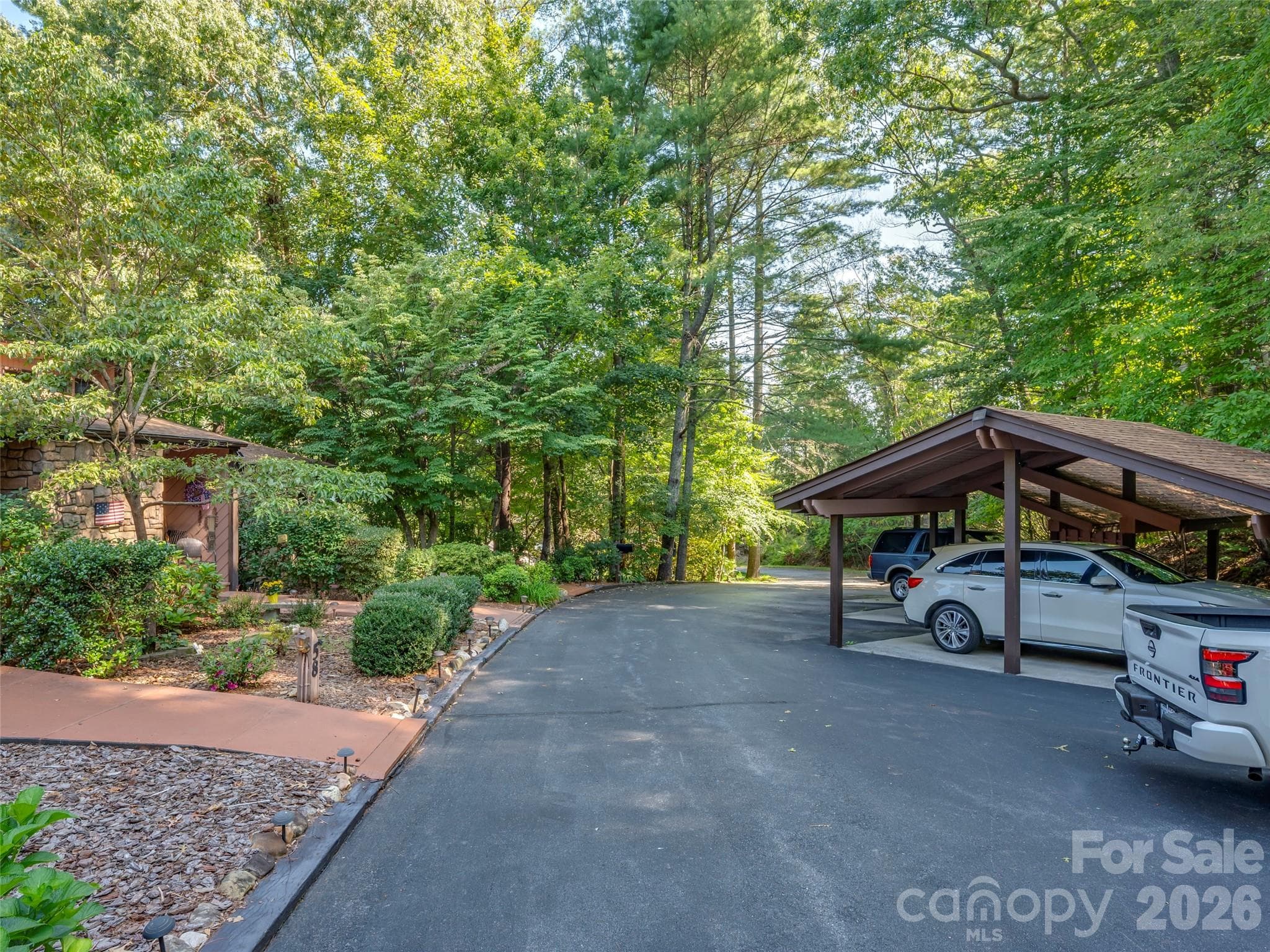Carport Parking - 58 Timbertop Lane, Etowah