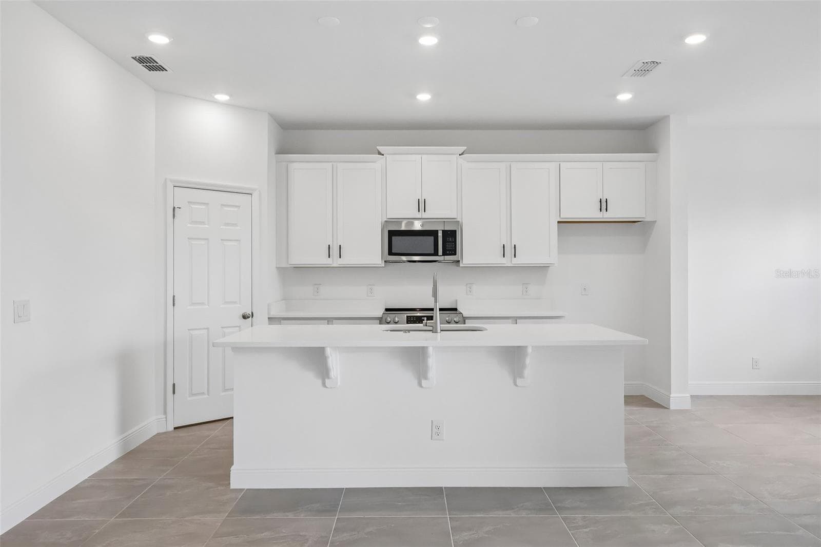 Kitchen - 7272 ROLLING LEAF RD, GROVELAND