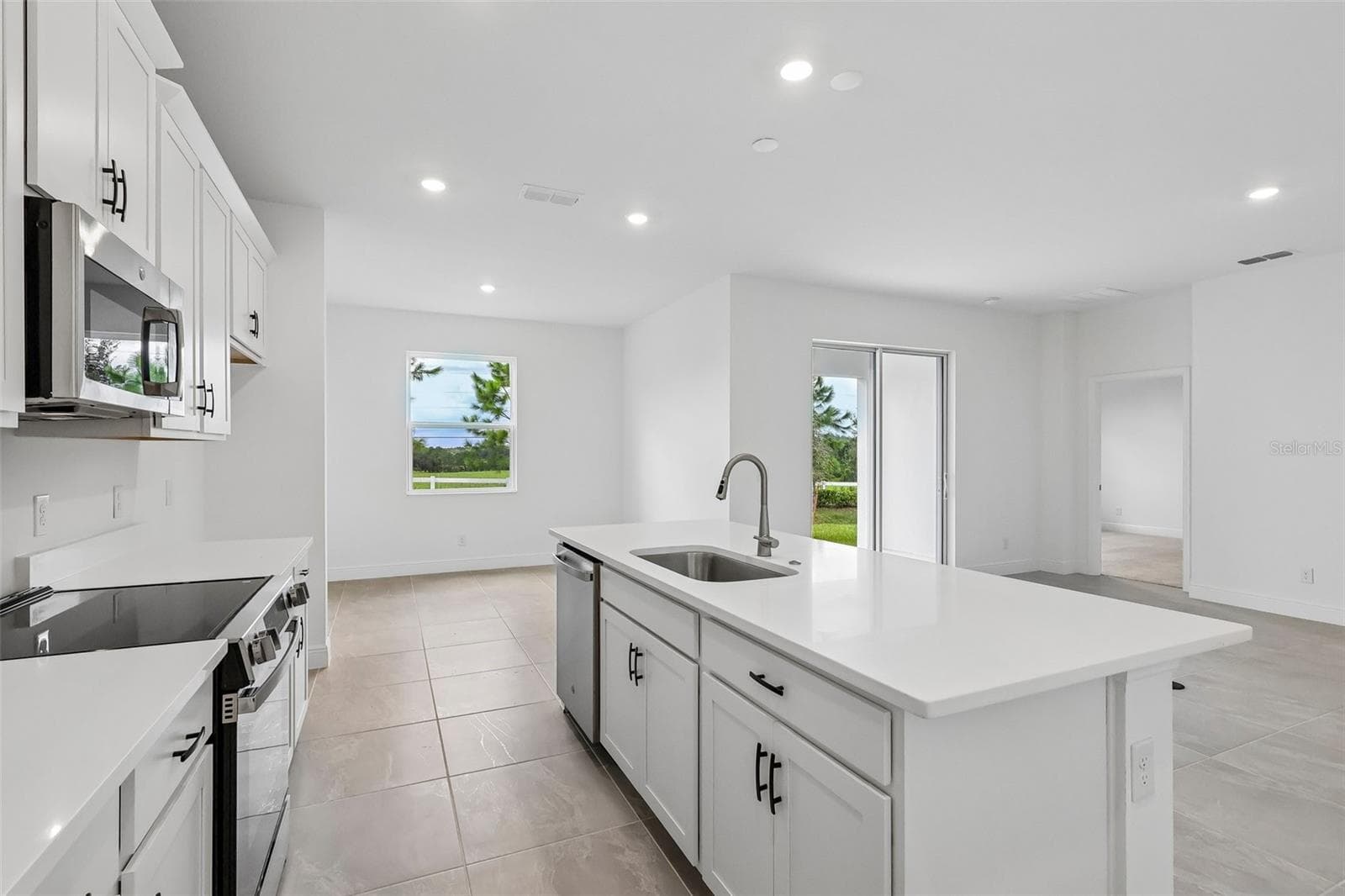 Kitchen - 7272 ROLLING LEAF RD, GROVELAND