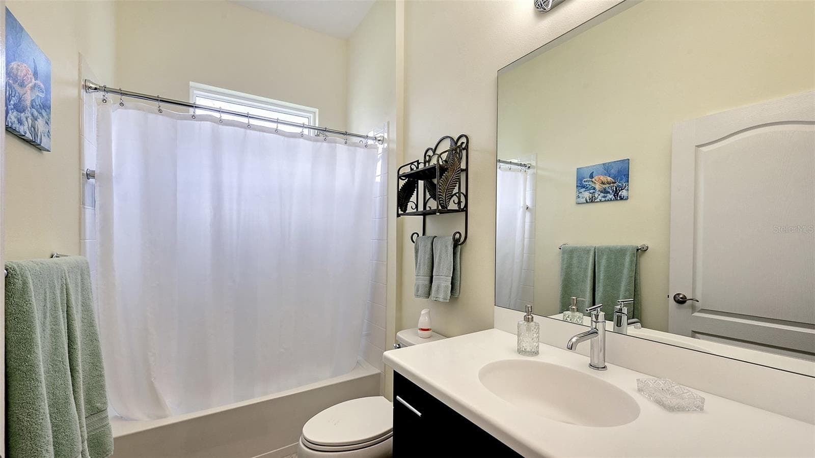 Second Bathroom - 13667 OLD CREEK CT, PARRISH