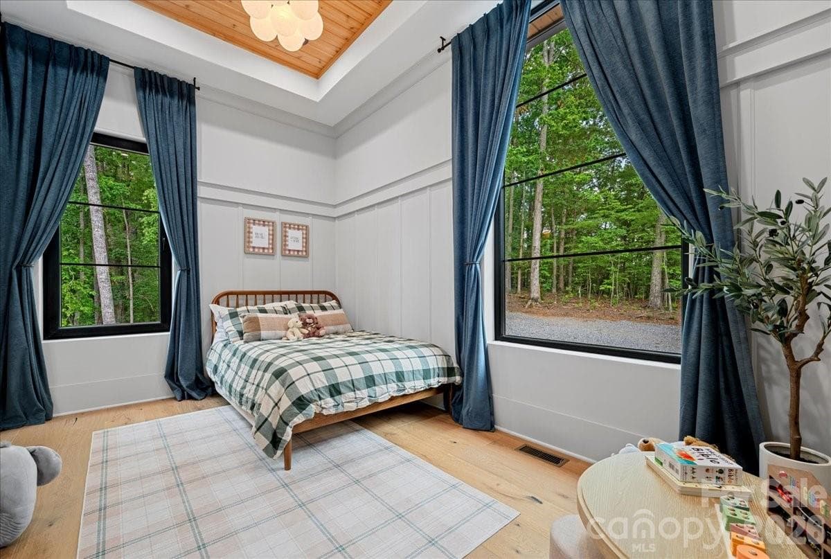 Single Family Residence at 724 Grand Laurel Way, Brasstown, photo 23 of 48