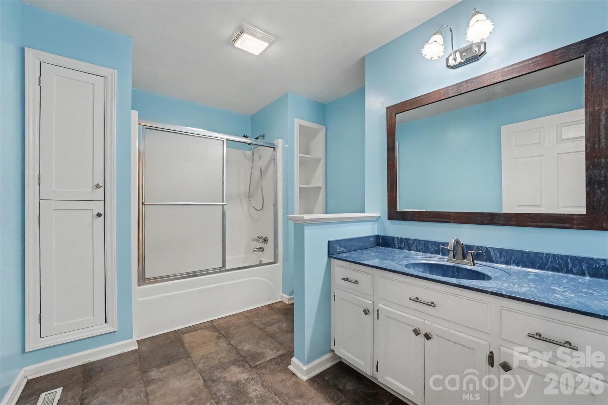 Single Family Residence at 171 Bevis Lane, Statesville, photo 23 of 32