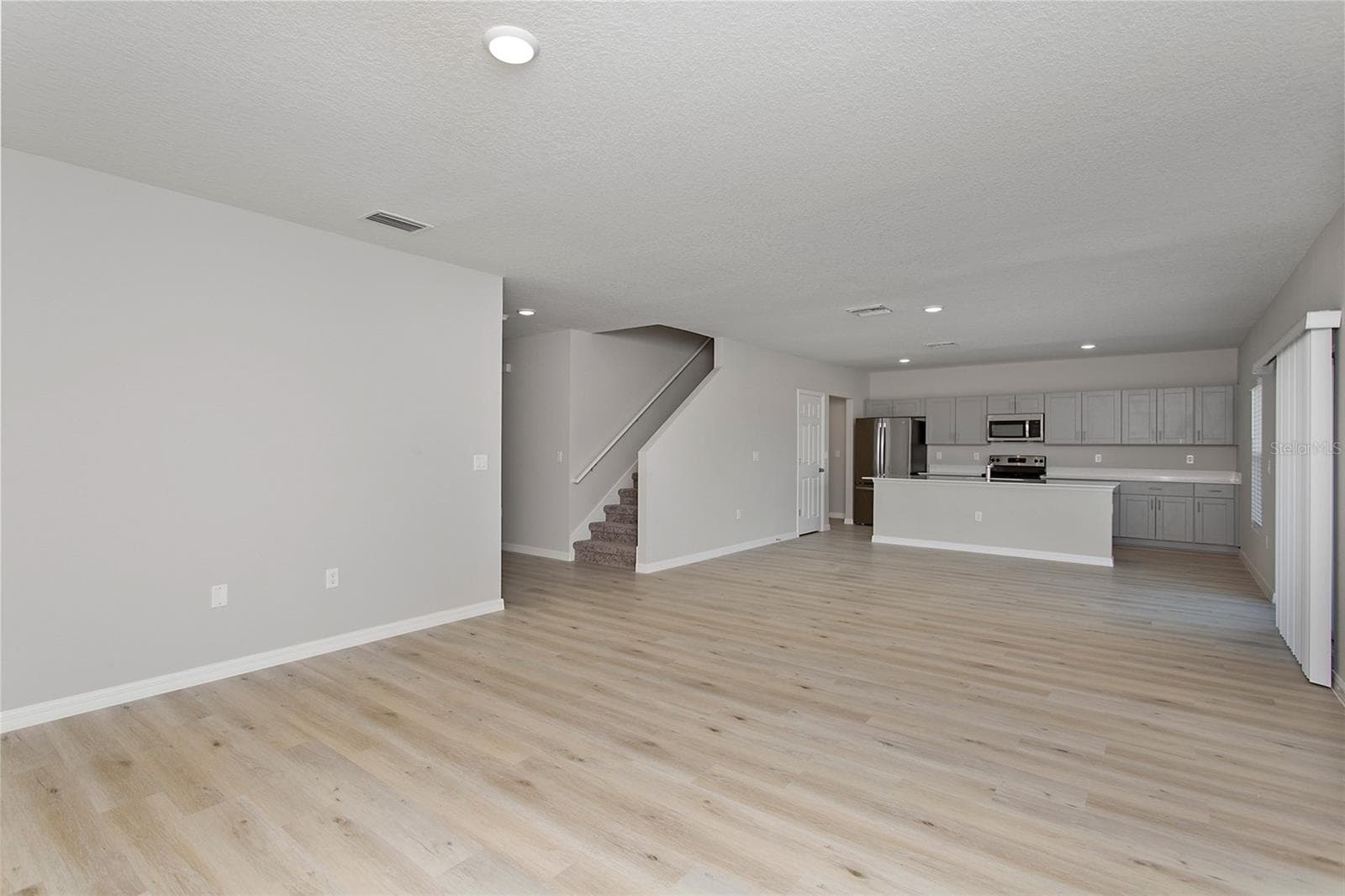Single Family Residence at 36675 THORNHEDGE DR, ZEPHYRHILLS, photo 14 of 31