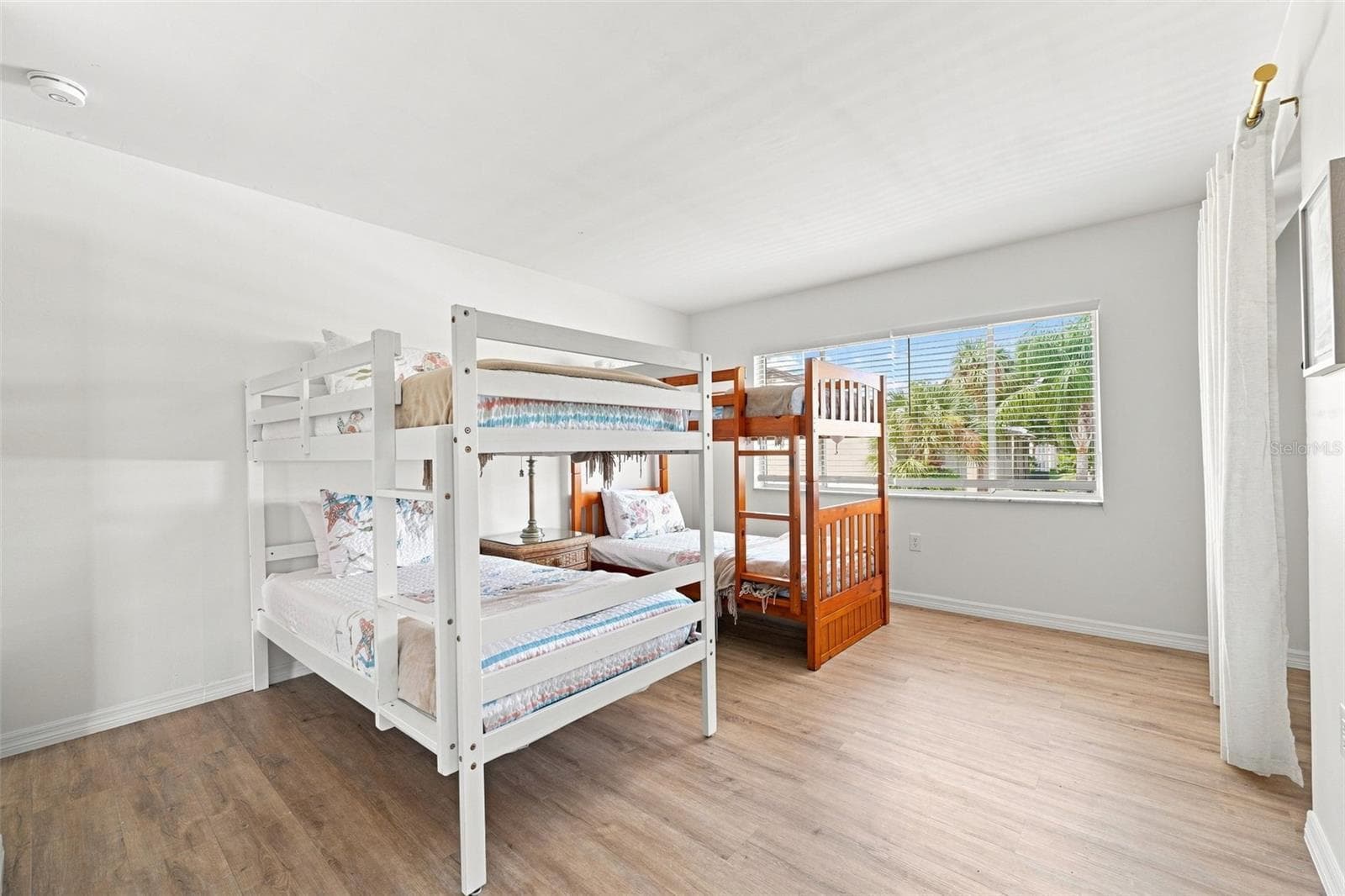 Condominium at 4215 E BAY DR #1403, CLEARWATER, photo 14 of 30