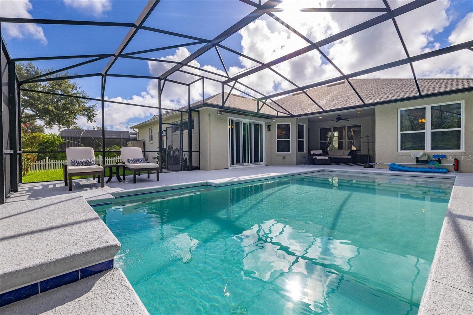 Gorgeous outdoor living space - 2039 HARBOR COVE WAY, WINTER GARDEN