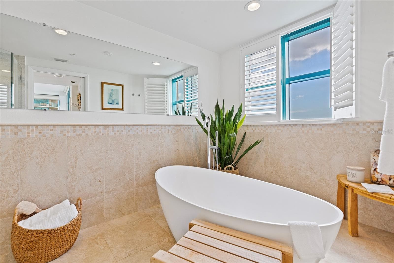 Condominium at 1520 GULF BLVD #1807, CLEARWATER BEACH, photo 27 of 52