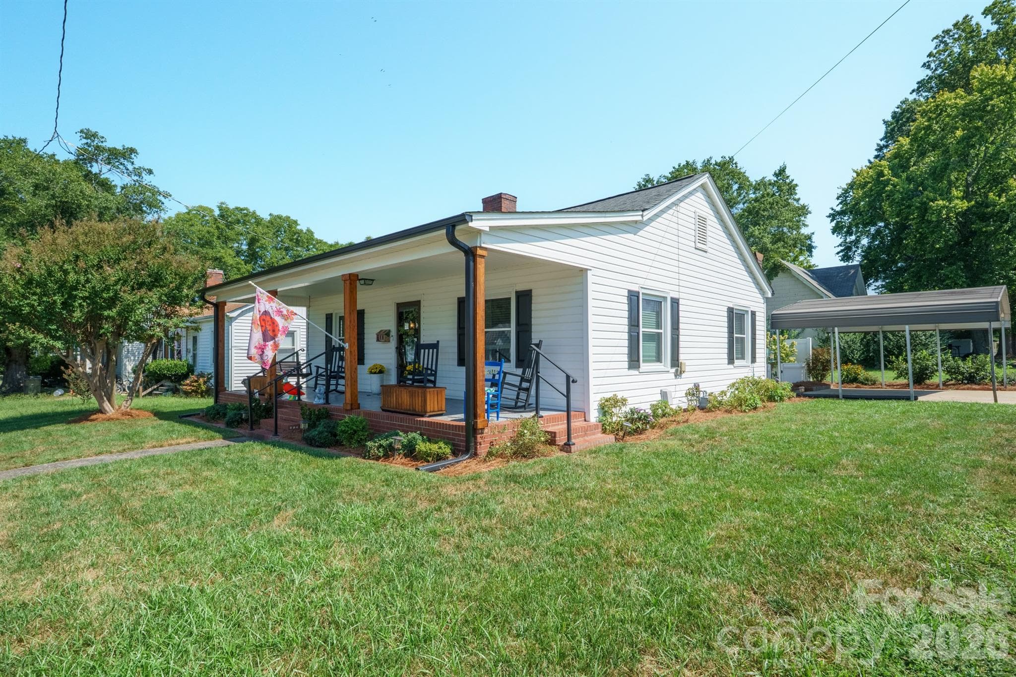 Single Family Residence at 500 N Elm Street, Cherryville