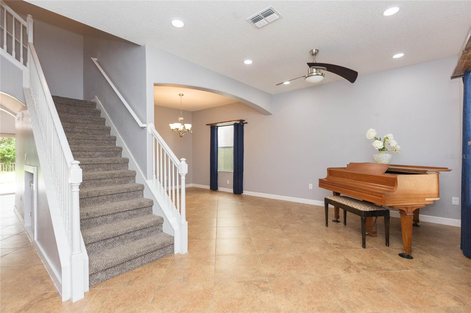 Single Family Residence at 11508 MANSFIELD POINT DR, RIVERVIEW, photo 5 of 47