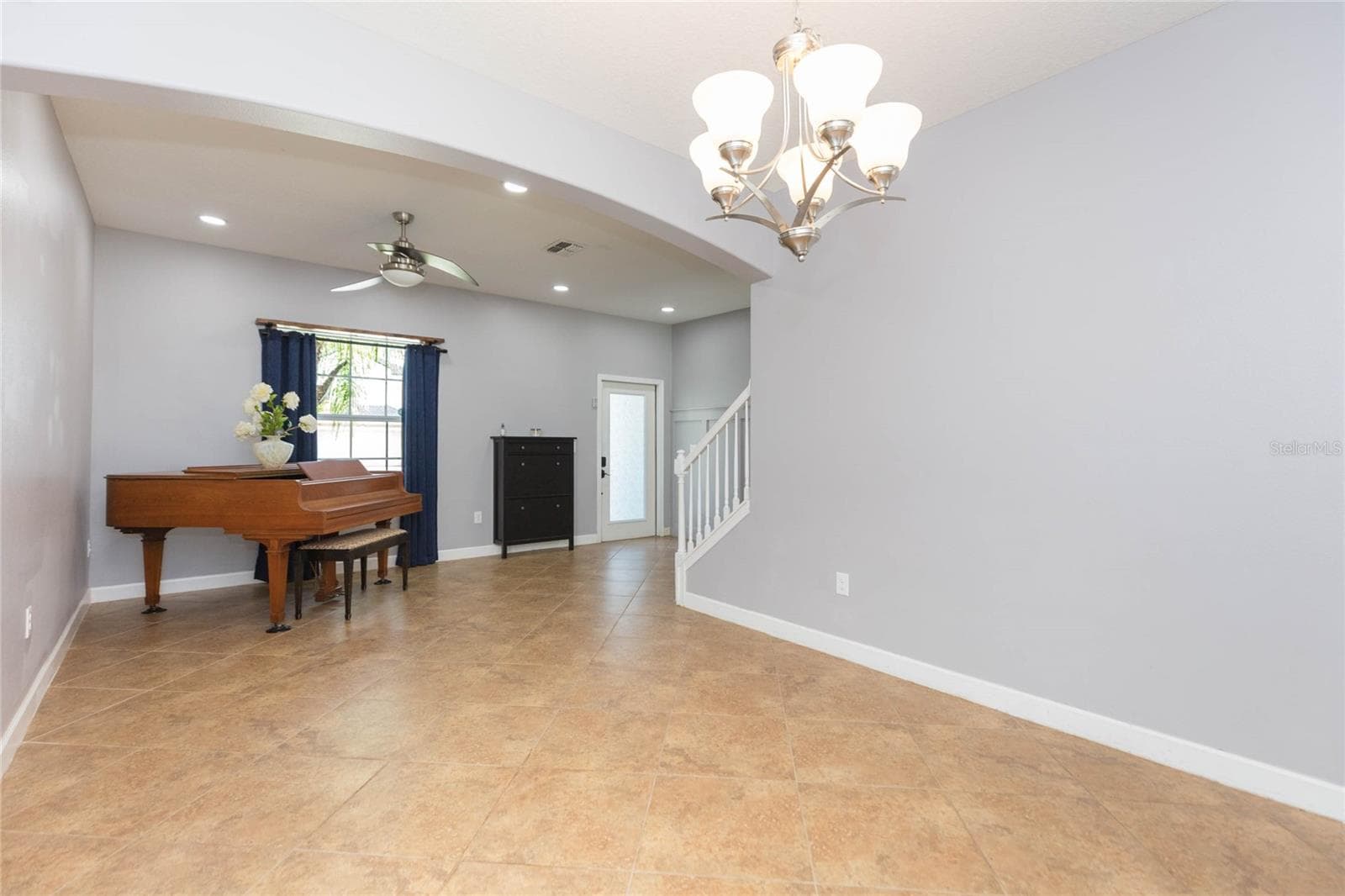 Single Family Residence at 11508 MANSFIELD POINT DR, RIVERVIEW, photo 9 of 47
