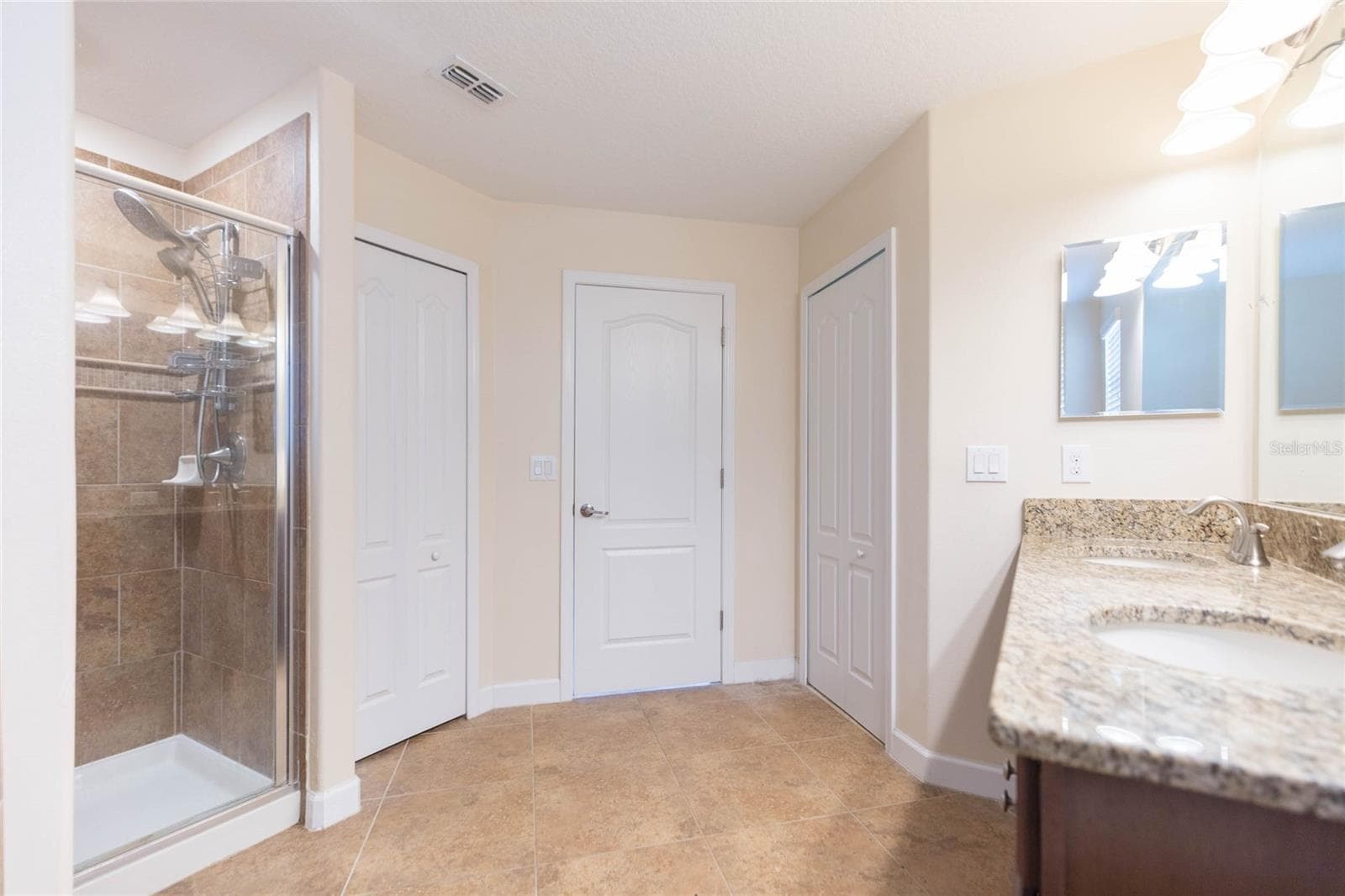 Single Family Residence at 11508 MANSFIELD POINT DR, RIVERVIEW, photo 31 of 47