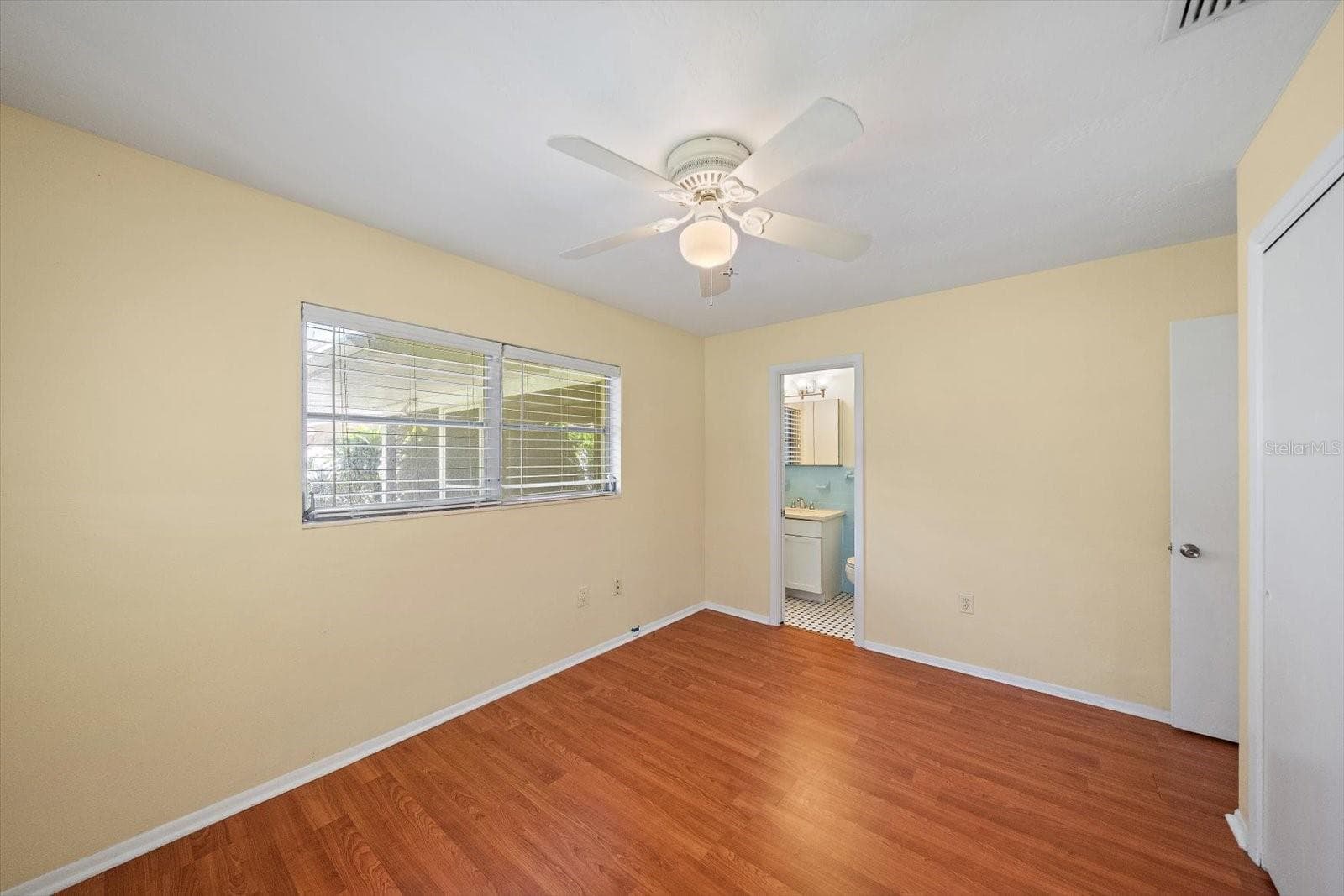Single Family Residence at 5507 HARBOR RD, BRADENTON, photo 17 of 36