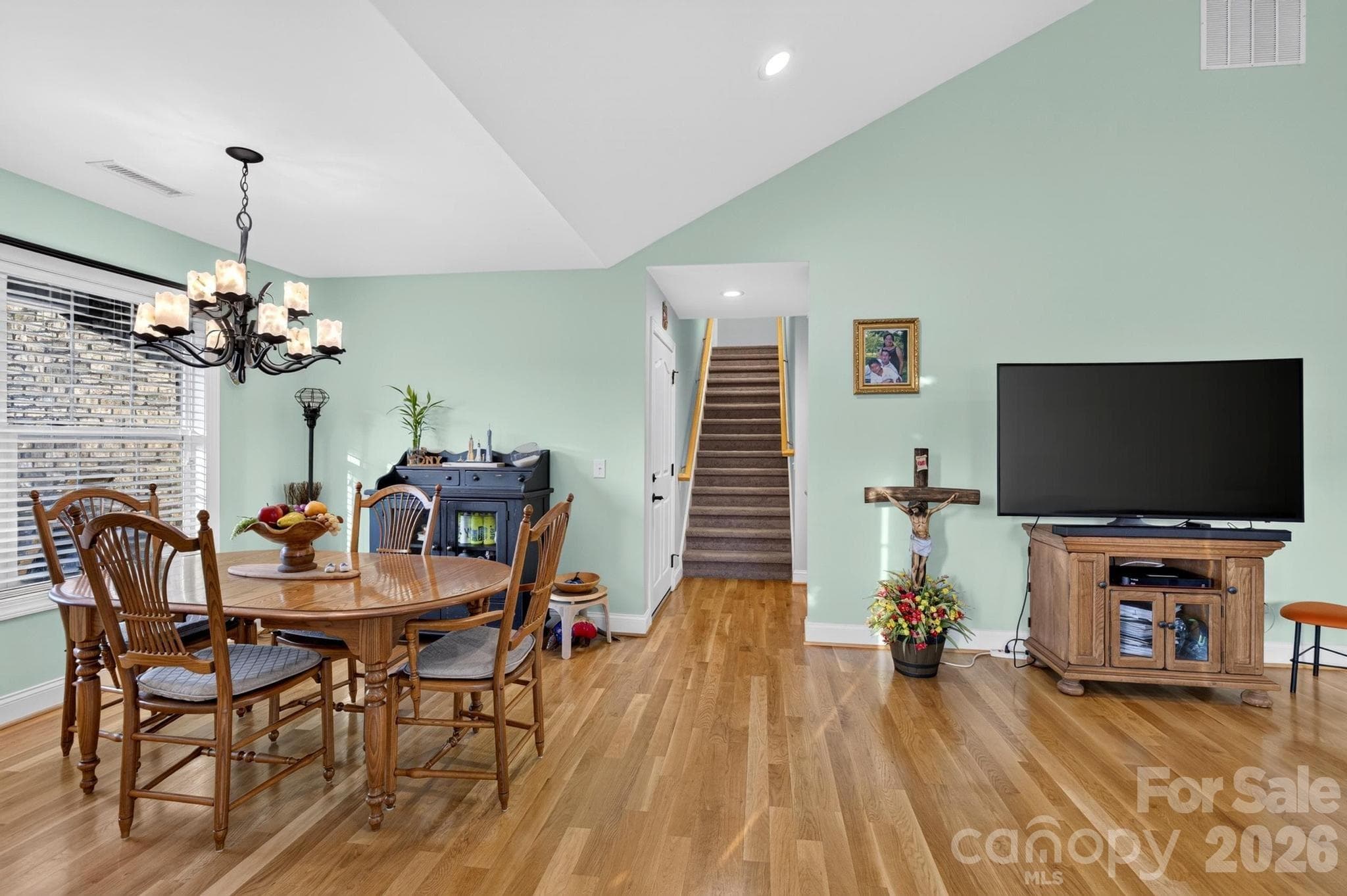 Single Family Residence at 100 Rivercliff Drive, Hudson, photo 16 of 48