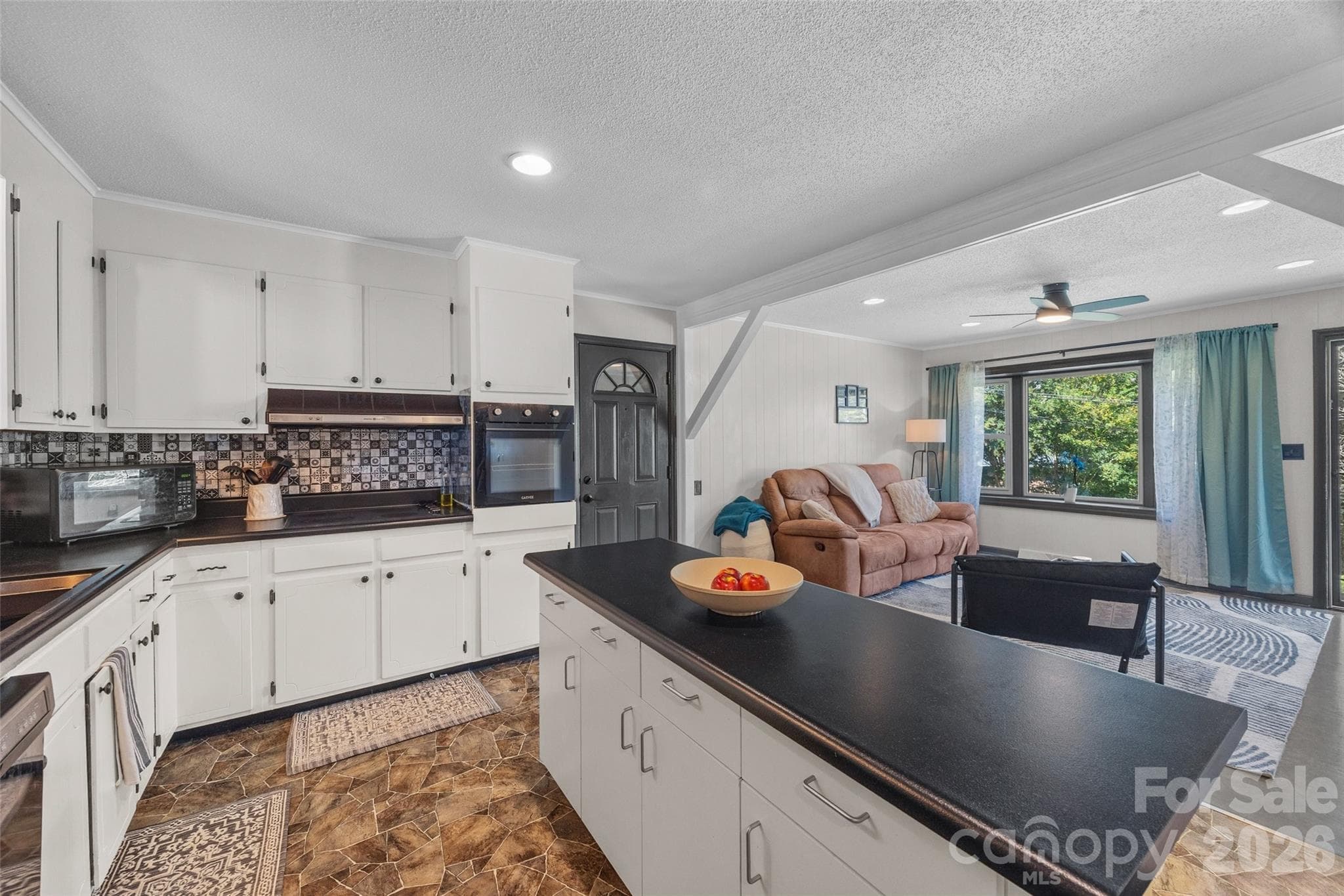 Single Family Residence at 2435 Lewiston Drive, Gastonia, photo 11 of 32