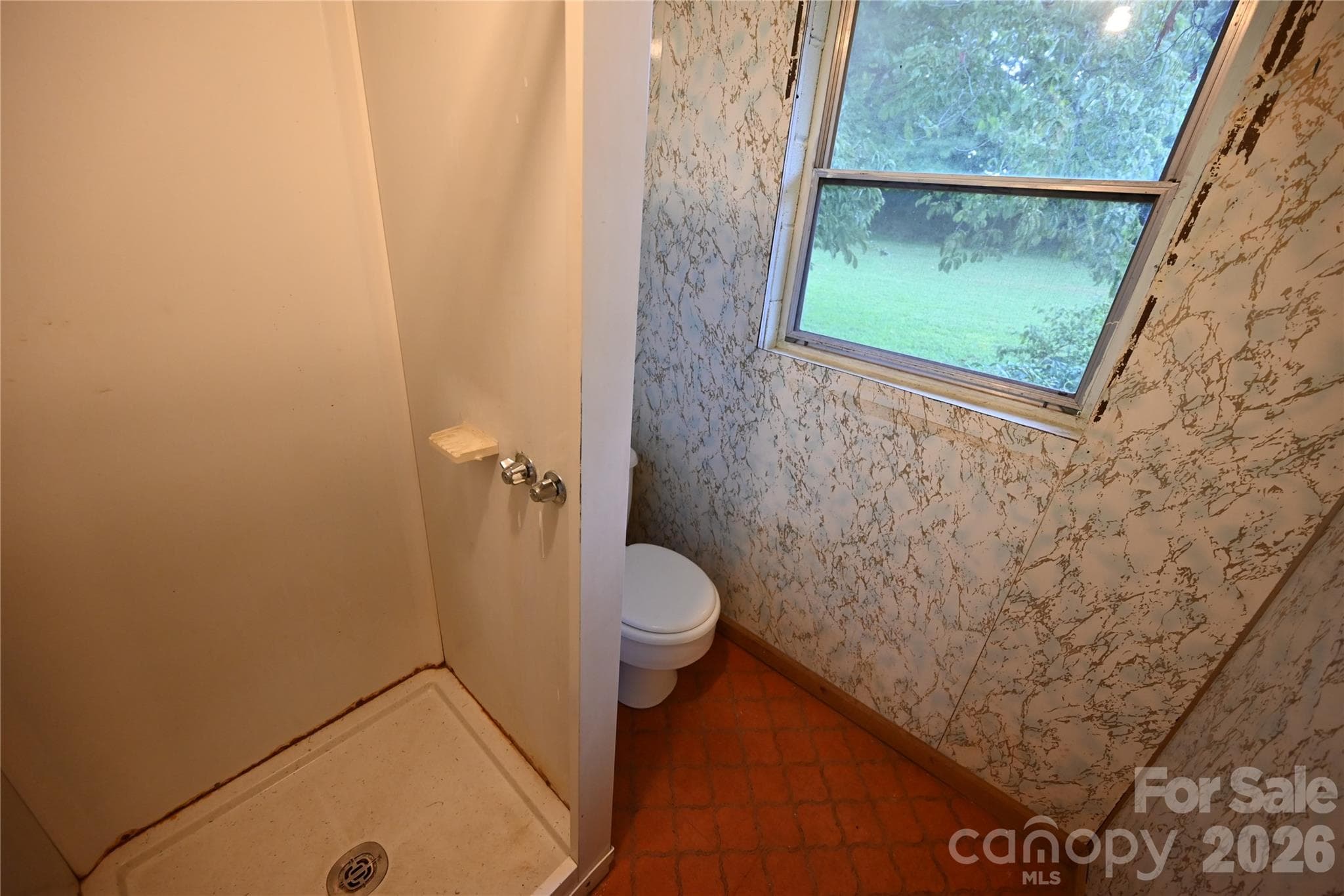 2nd LQ BA - 105 Owens Avenue NE, Drexel