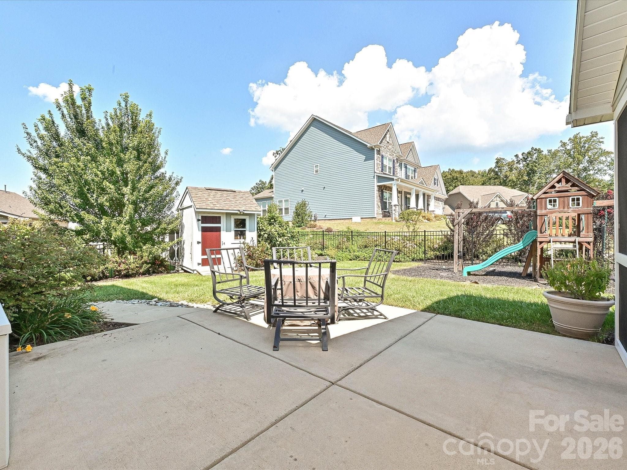 Single Family Residence at 10979 Sparkle Creek Drive, Midland, photo 37 of 47
