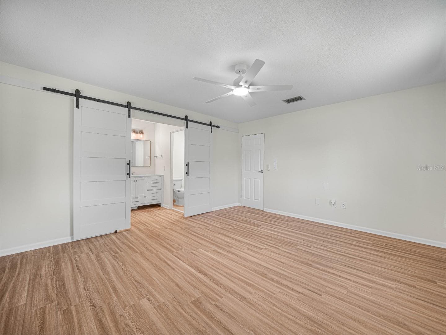 Single Family Residence at 619 LAKE BLUE DR, LAKE PLACID, photo 12 of 47