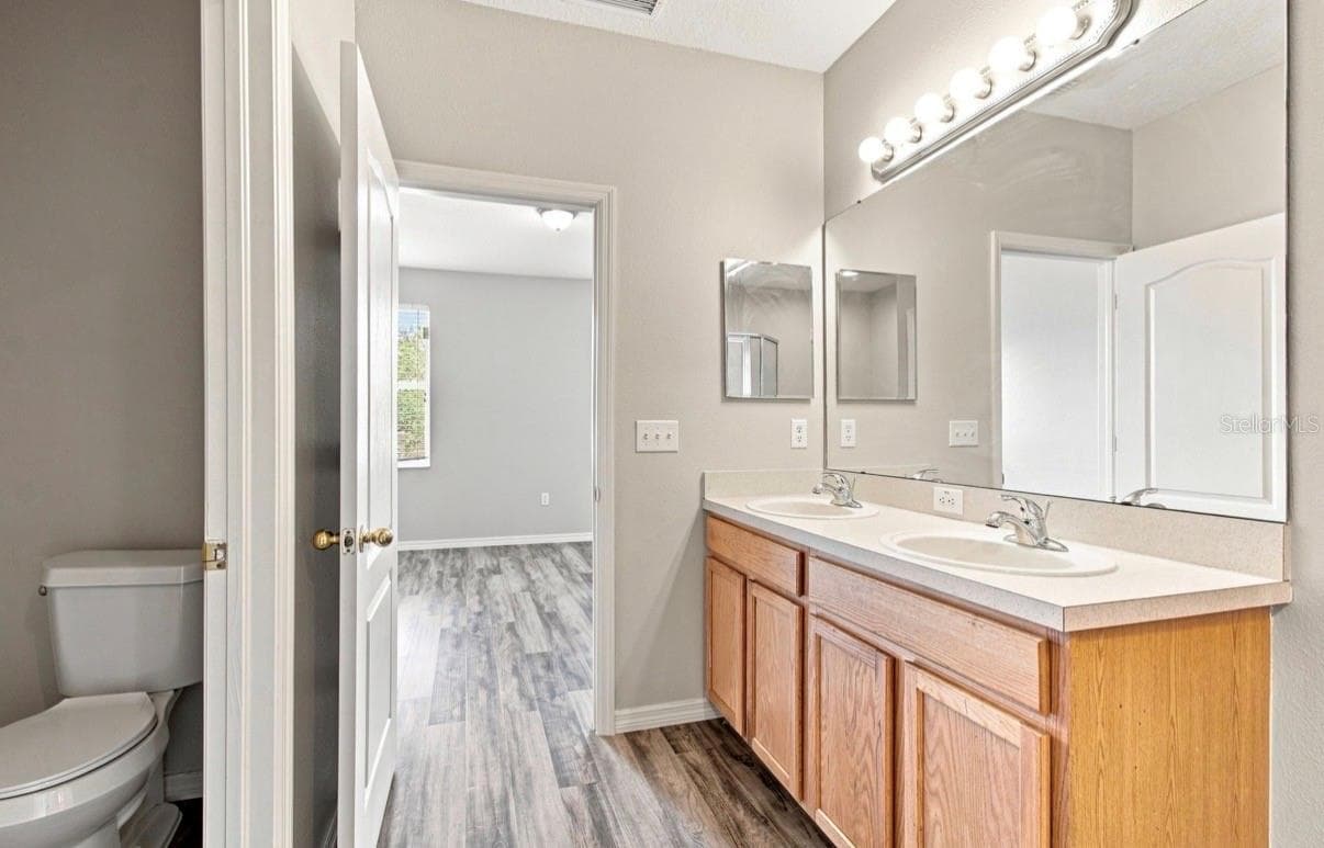 Townhouse at 9904 VENETIAN RIVER WAY, TAMPA, photo 40 of 64