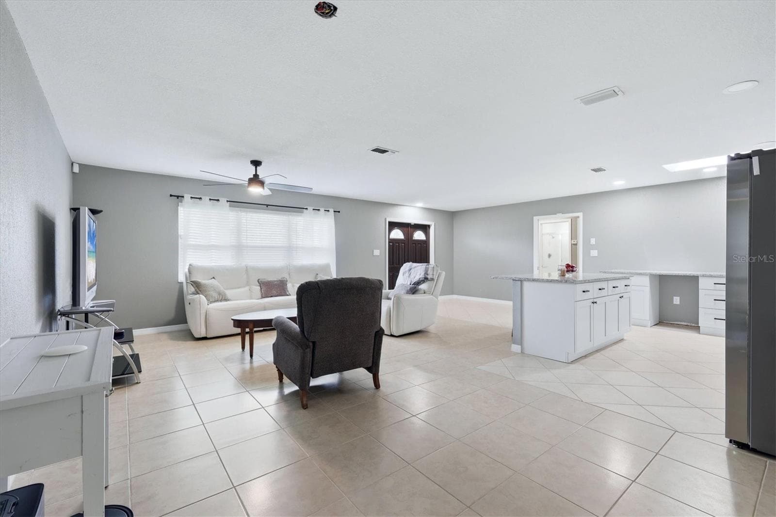 Single Family Residence at 15231 CHAMBERLAIN BLVD, PORT CHARLOTTE, photo 5 of 46