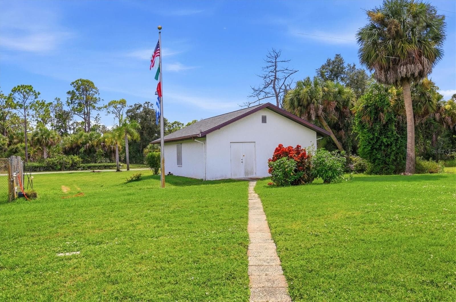 Single Family Residence at 15231 CHAMBERLAIN BLVD, PORT CHARLOTTE, photo 31 of 46