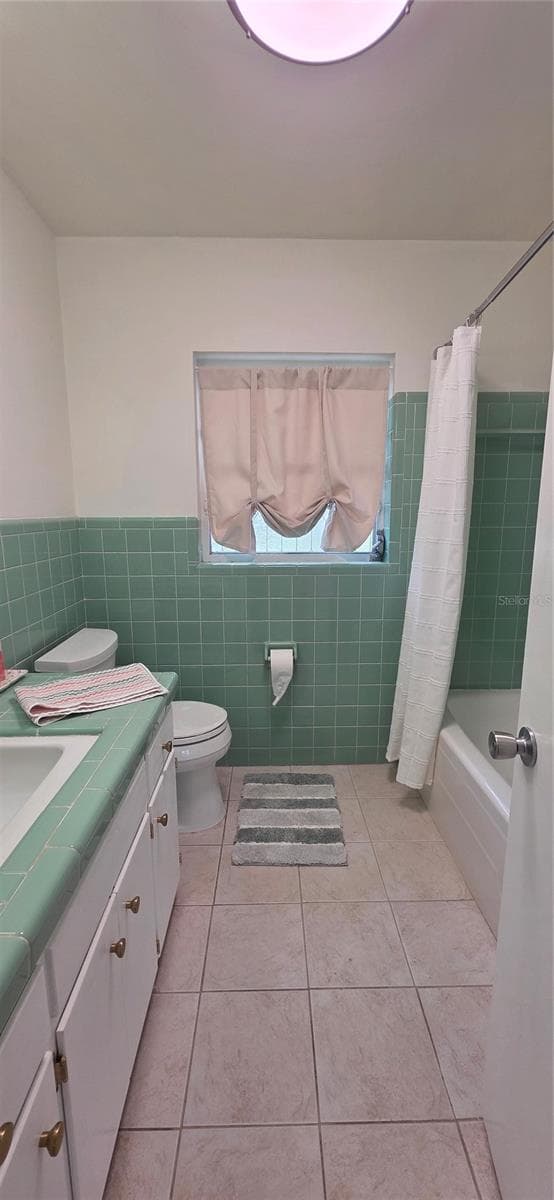 Single Family Residence at 153 E HIGHBANKS RD, DEBARY, photo 9 of 16