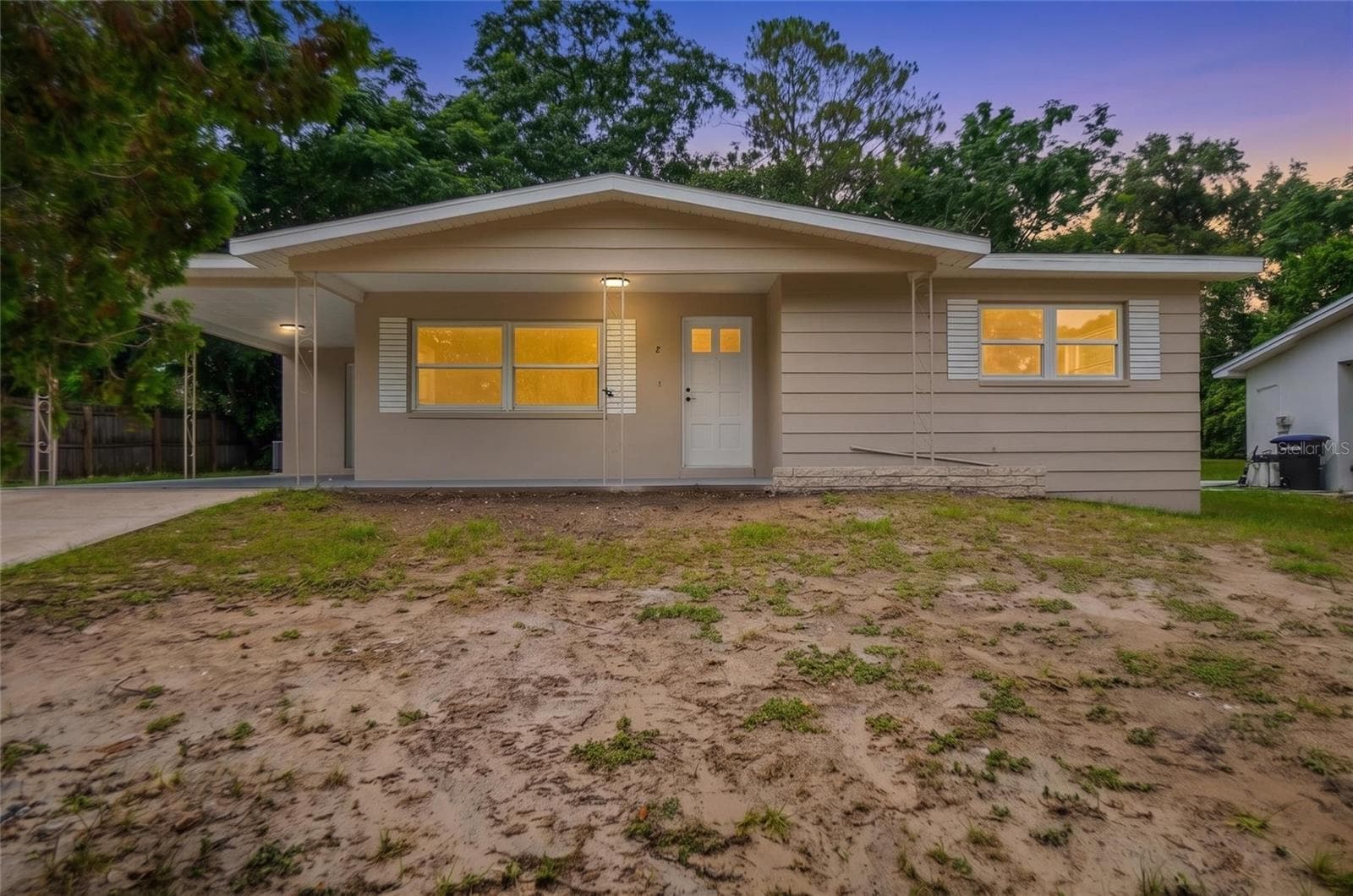8 S OSCEOLA ST
