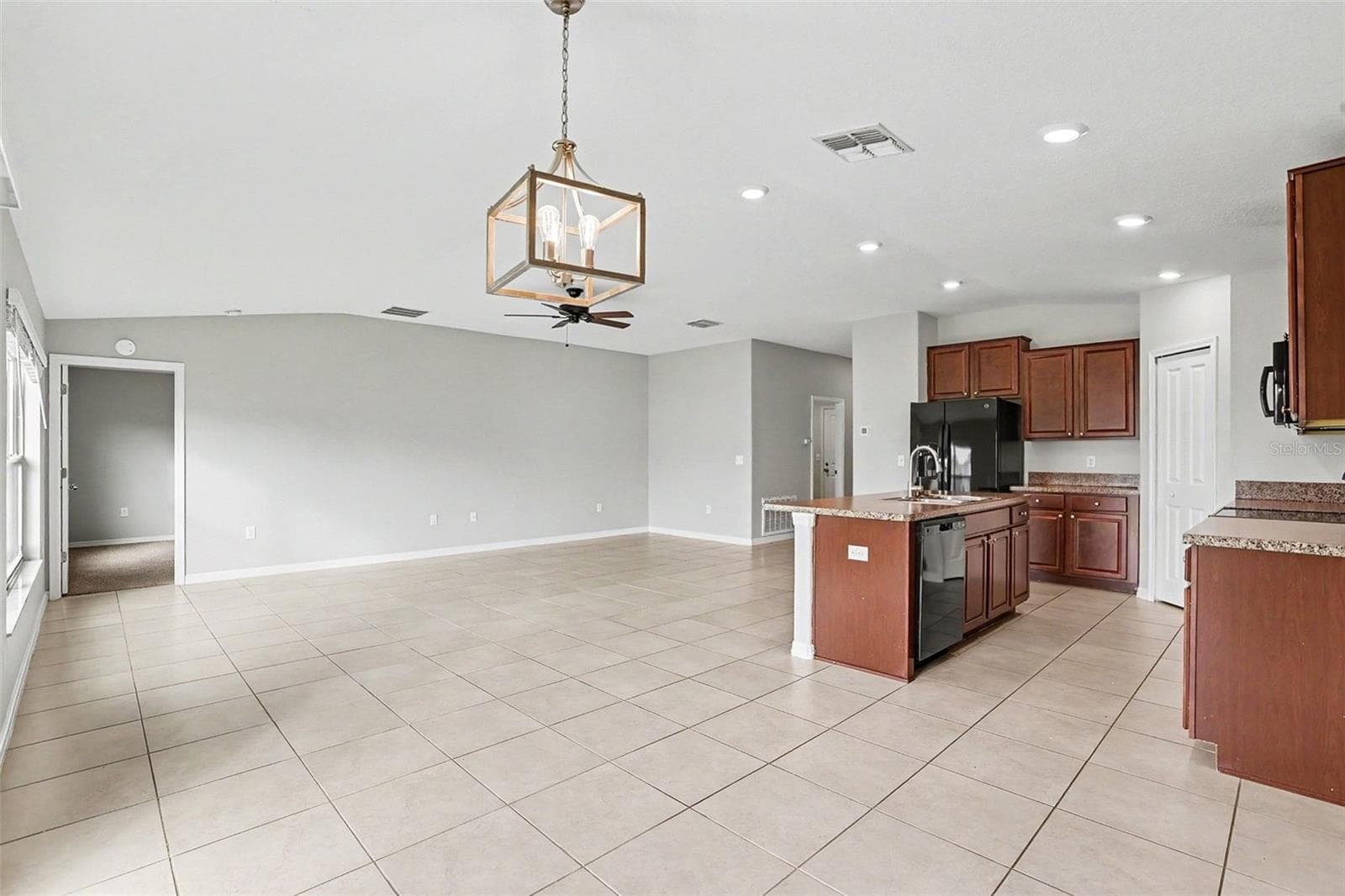 Single Family Residence at 13224 WILDFLOWER MEADOW DR, RIVERVIEW, photo 4 of 20