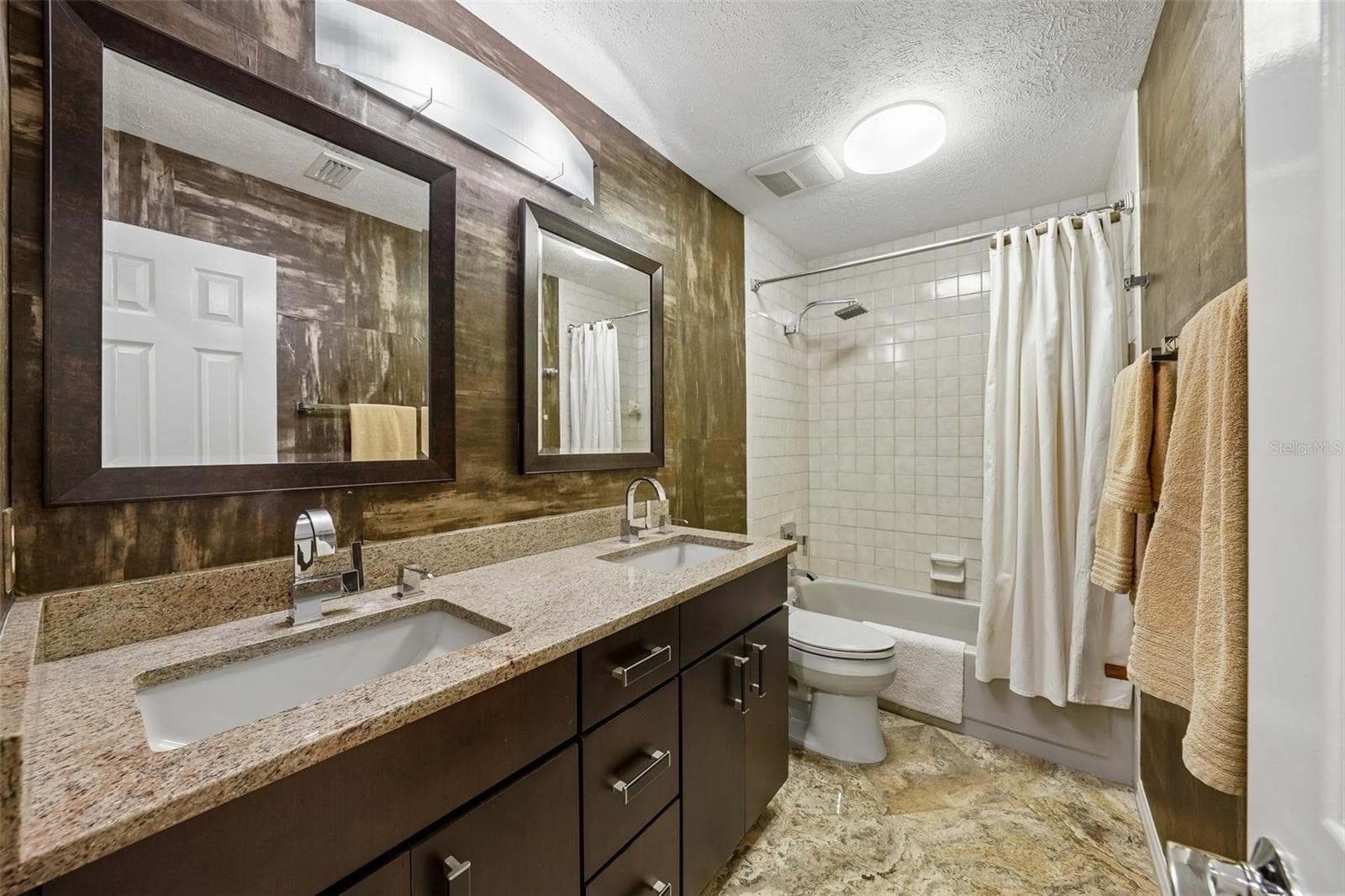 Bathroom 2 - 4710 RIDGECLIFF DR, BRANDON