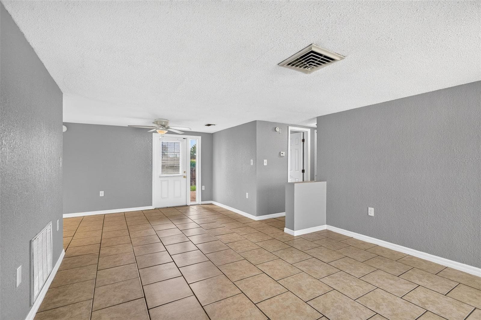 Single Family Residence at 9831 RAINBOW LN, PORT RICHEY, photo 10 of 24