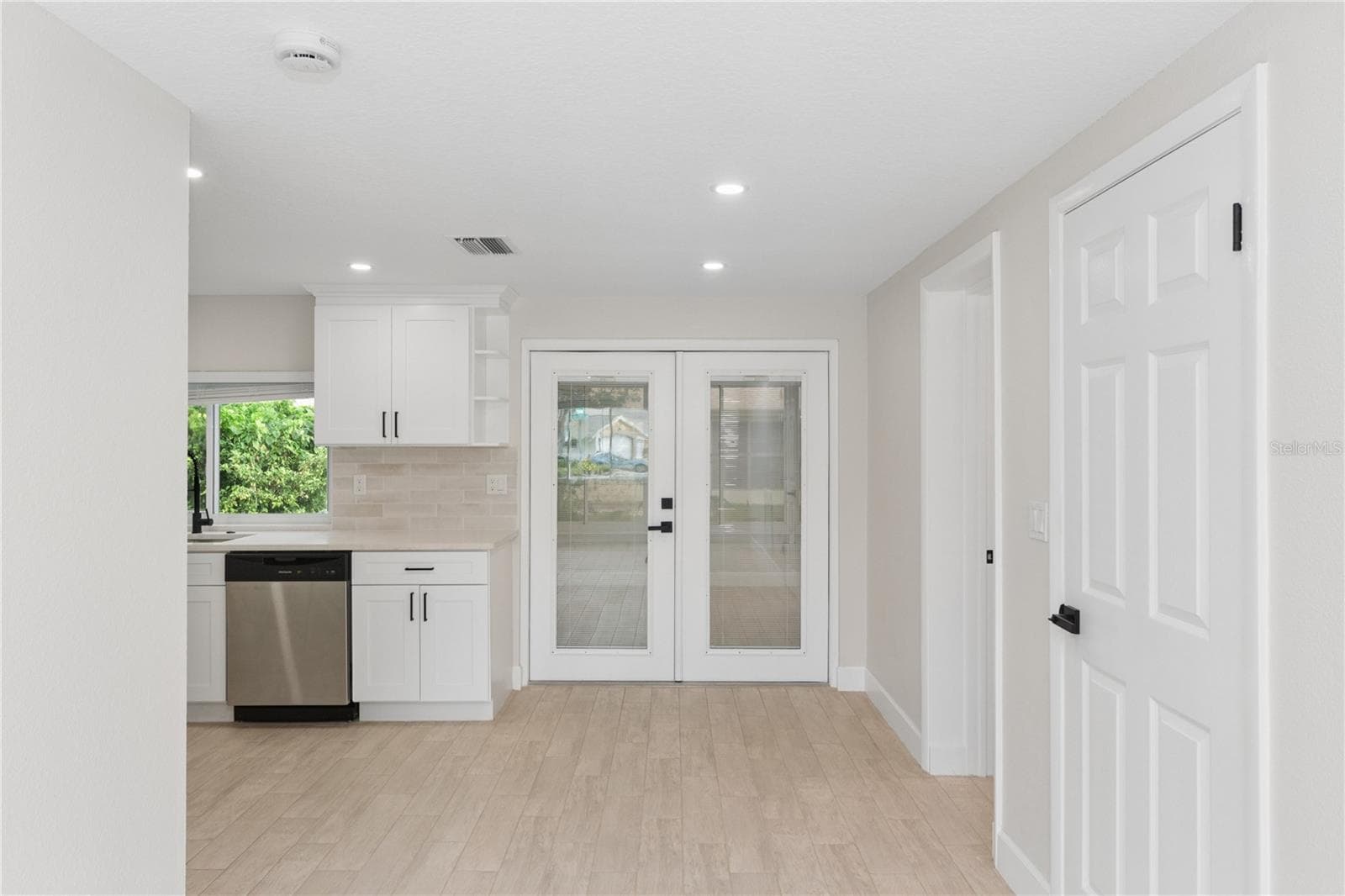 Single Family Residence at 12220 MEADOWBROOK LN, HUDSON, photo 12 of 39