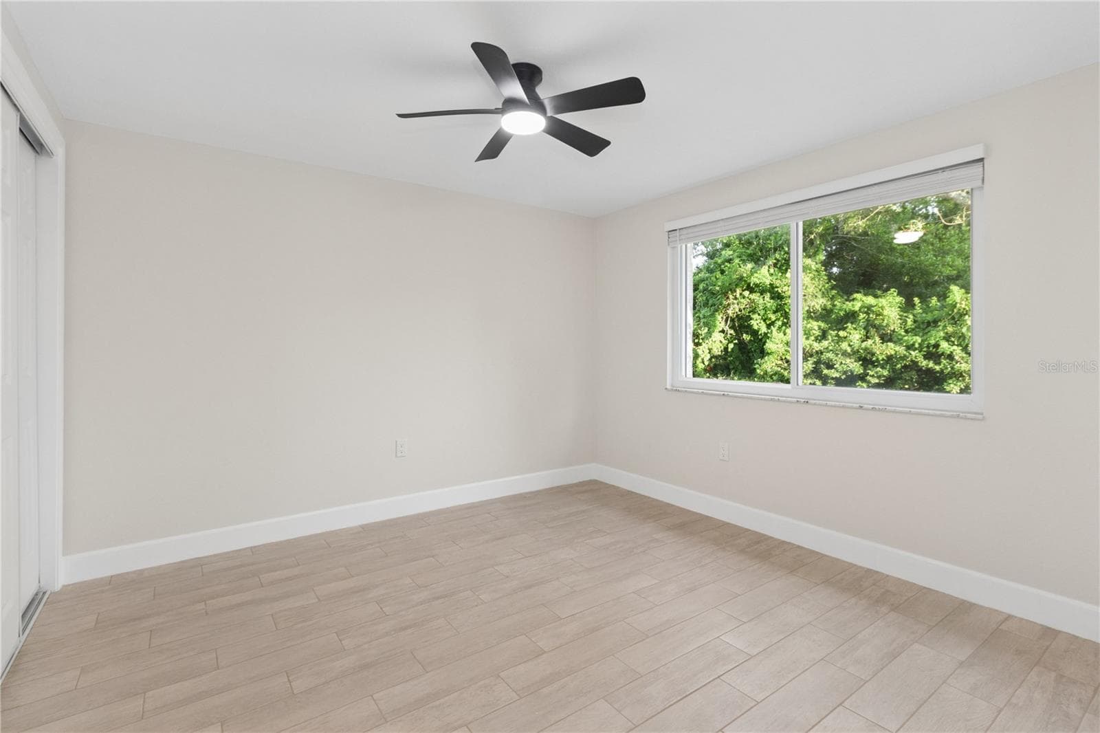 Single Family Residence at 12220 MEADOWBROOK LN, HUDSON, photo 21 of 39