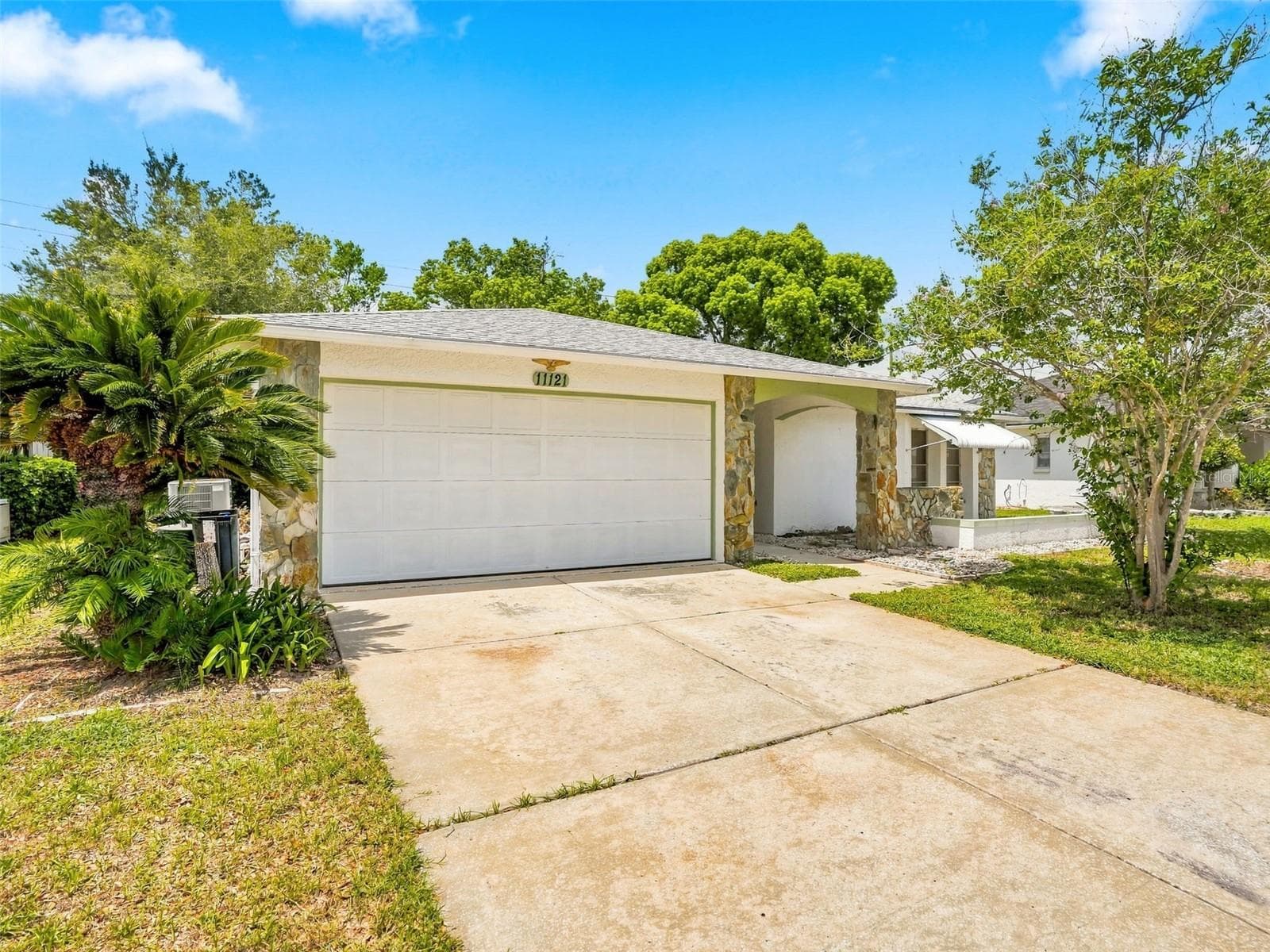 Single Family Residence at 11121 ROLLINGWOOD DR, PORT RICHEY, photo 6 of 31