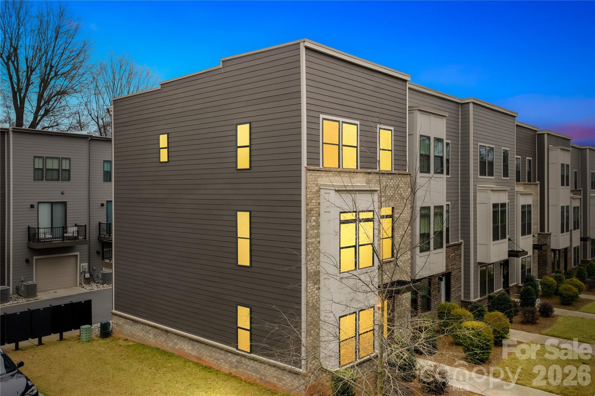 Townhouse at 563 Nantahala Drive, Charlotte, photo 42 of 48