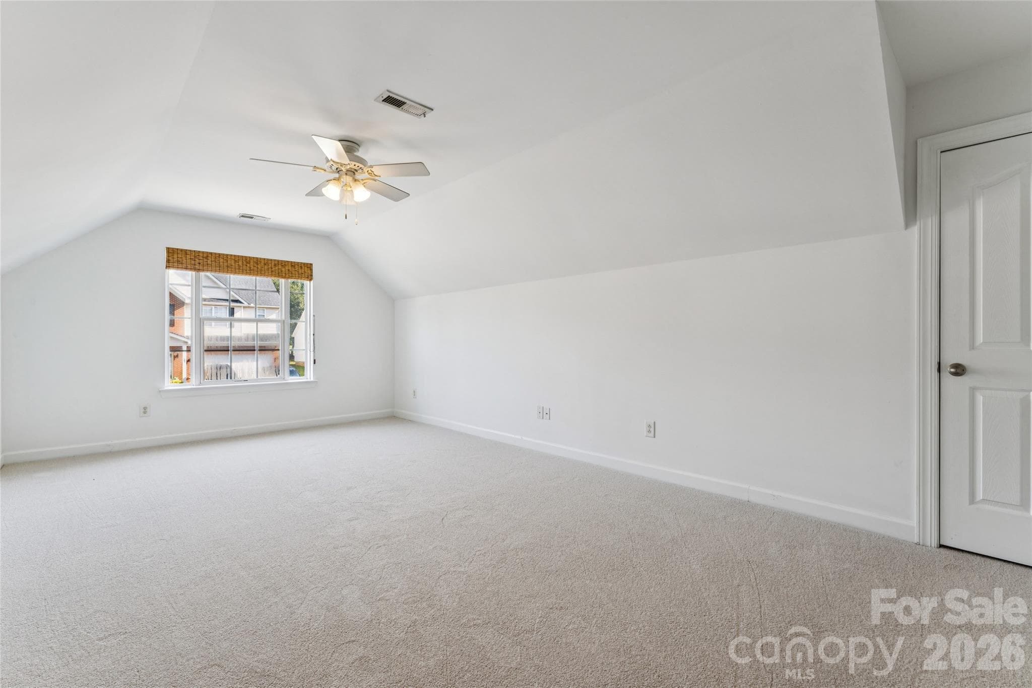 6 th Bed/Bonus with large Walkin closet - 104 Planters Drive, Statesville