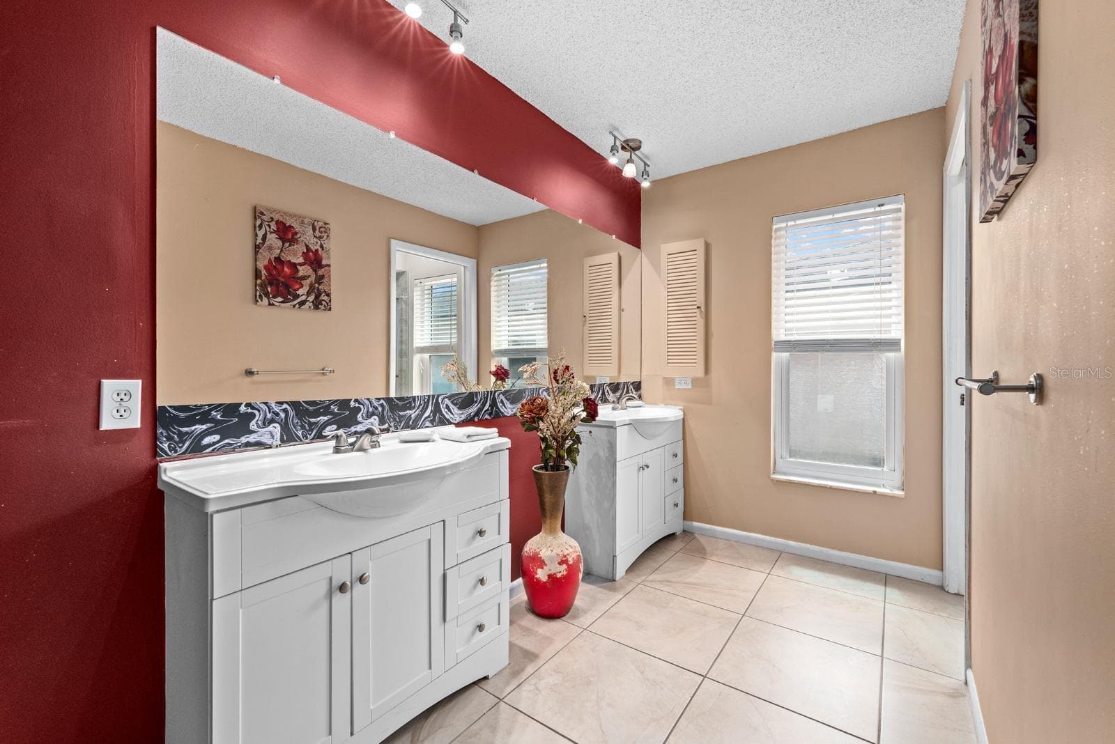 Single Family Residence at 3546 HOGAN DR, NEW PORT RICHEY, photo 19 of 29