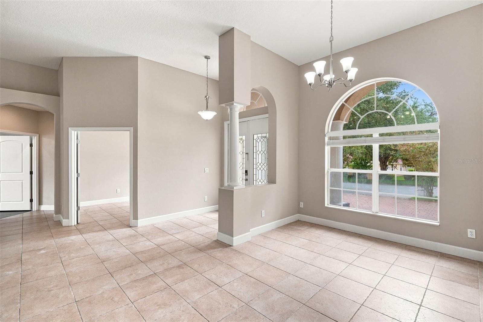 Single Family Residence at 1341 JECENIA BLOSSOM DR, APOPKA, photo 8 of 36
