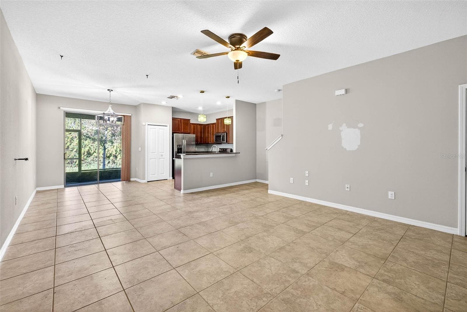 Townhouse at 9754 PEMBROOKE PINES, SUN CITY CENTER, photo 8 of 50