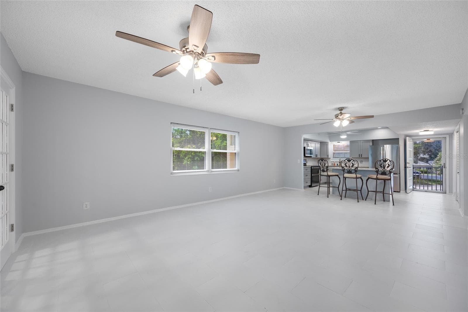 Condominium at 2258 WORLD PARKWAY BLVD W #40, CLEARWATER, photo 11 of 49