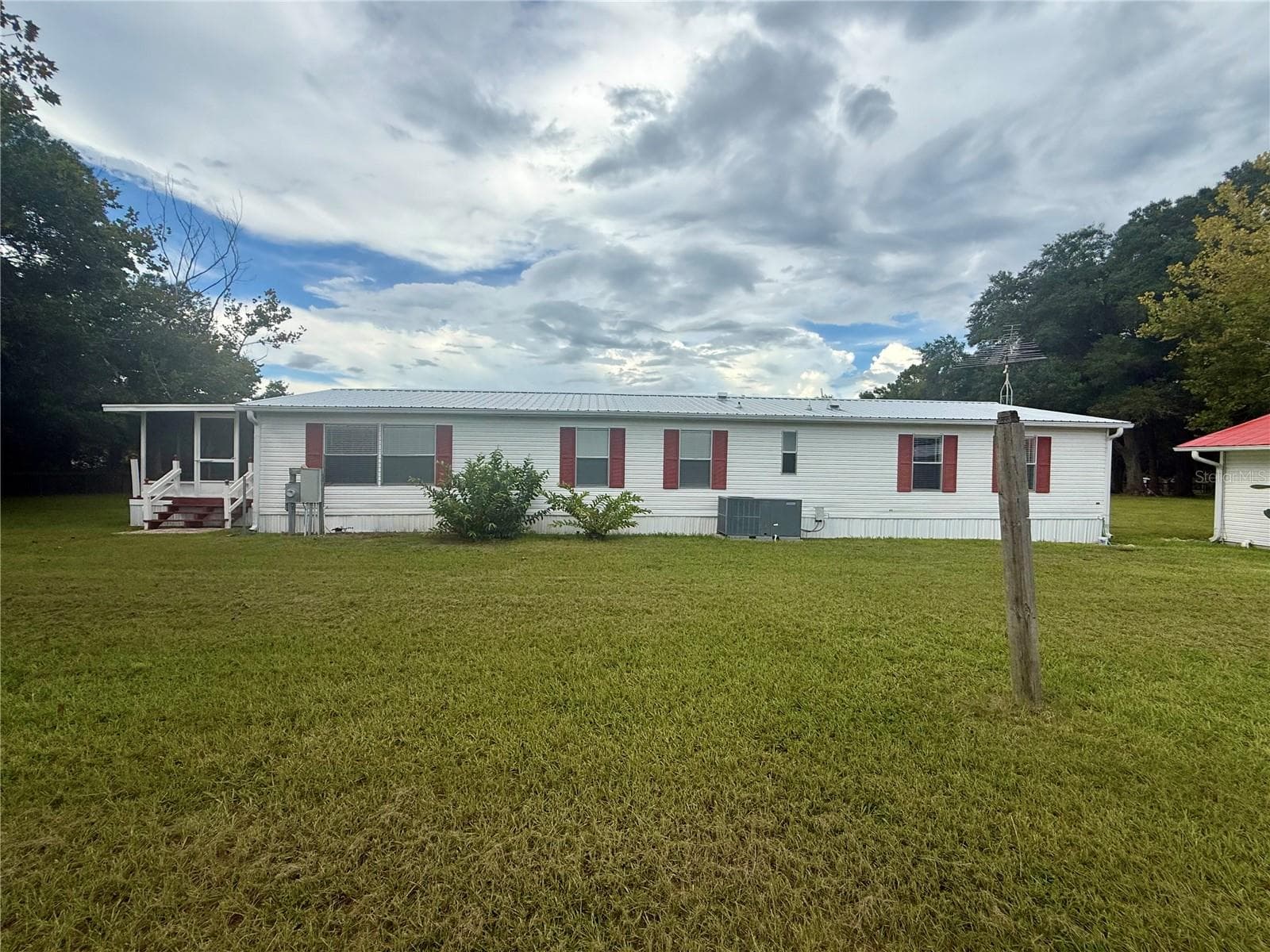 Manufactured Home at 14839 SW 16TH AVE, OCALA, photo 13 of 54