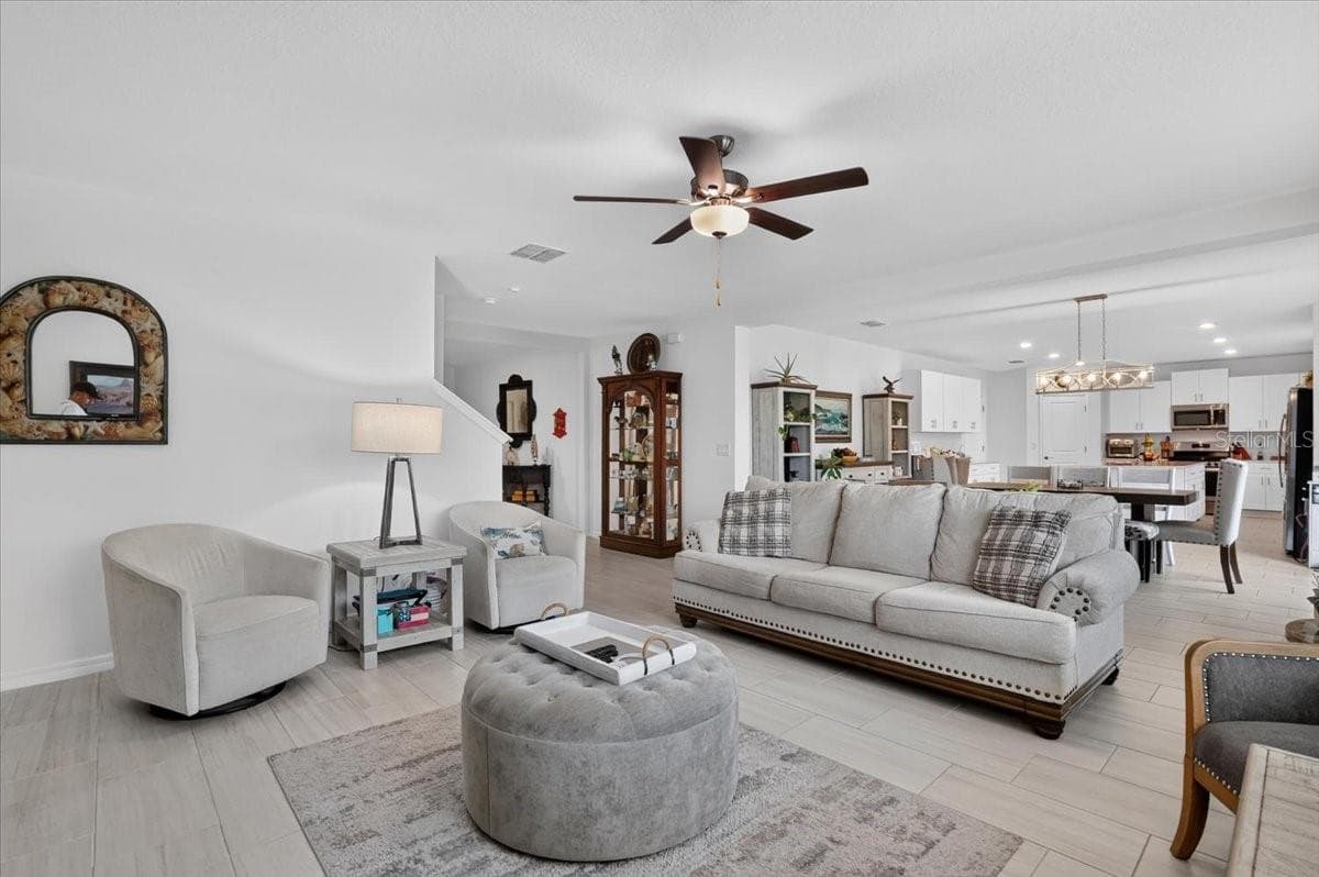 Single Family Residence at 12036 BLUE DIAMOND TRL, PARRISH, photo 7 of 38