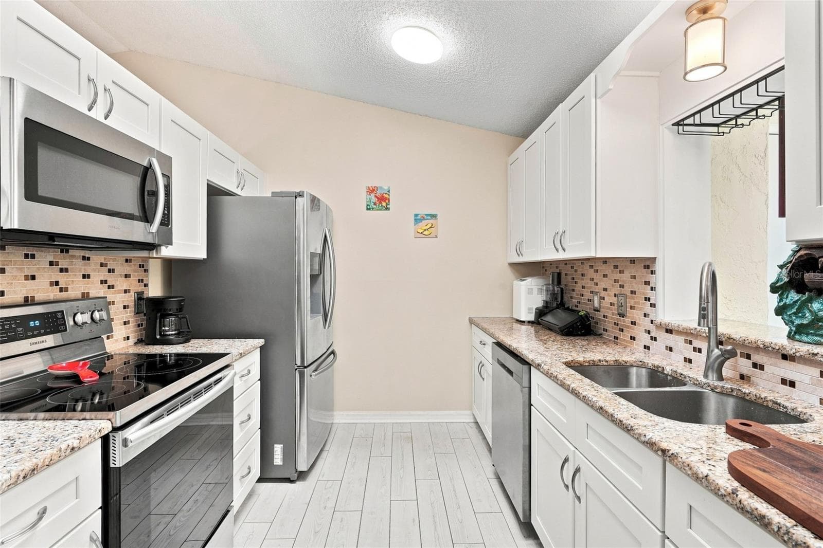 Villa at 12435 ORANGEWOOD CIRCLE, TAVARES, photo 12 of 35