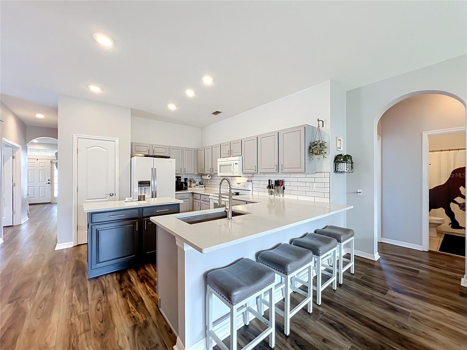 Single Family Residence at 912 MAGNOLIA BLOSSOM CT, APOPKA, photo 14 of 56